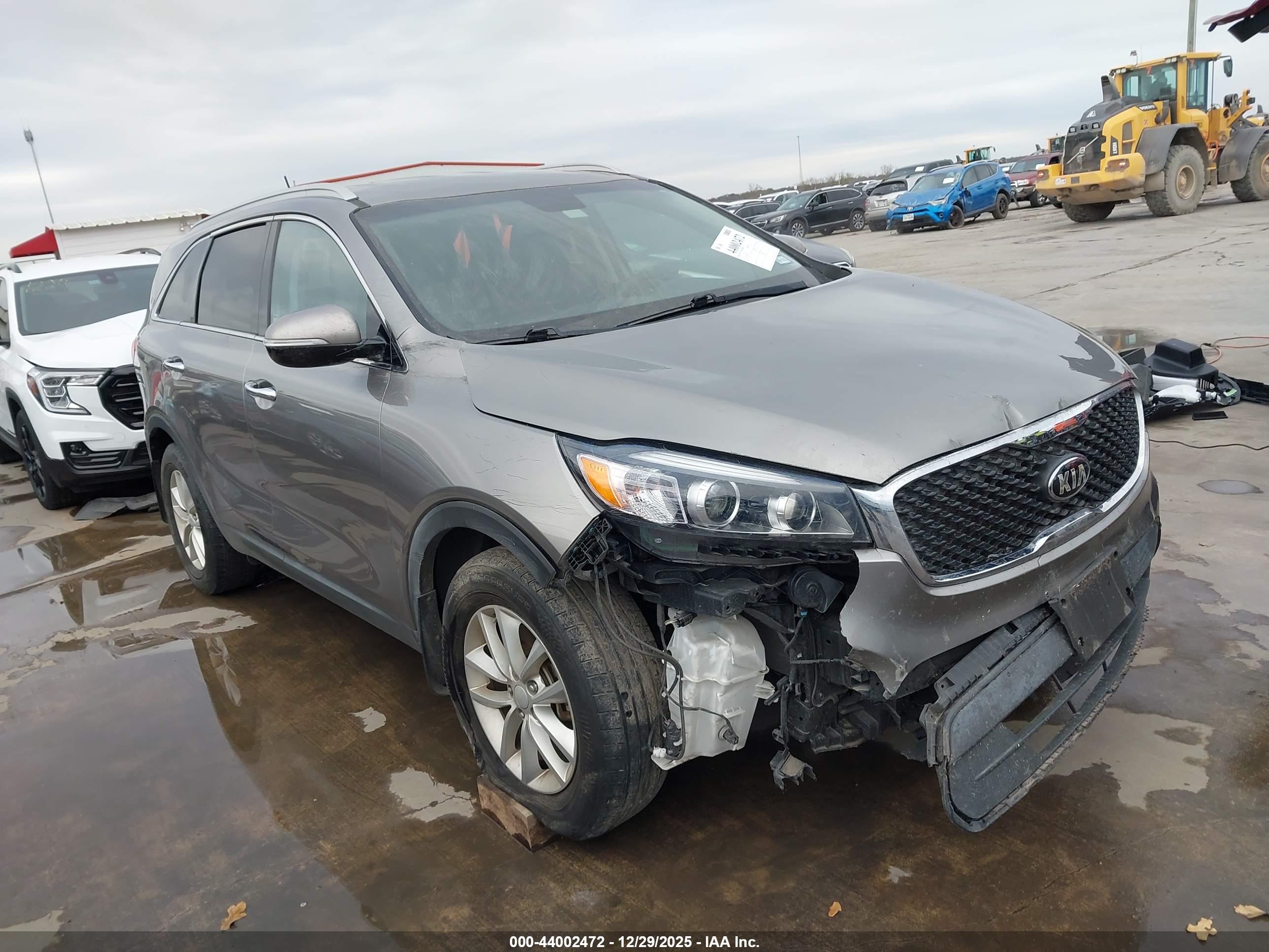 KIA SORENTO image 6