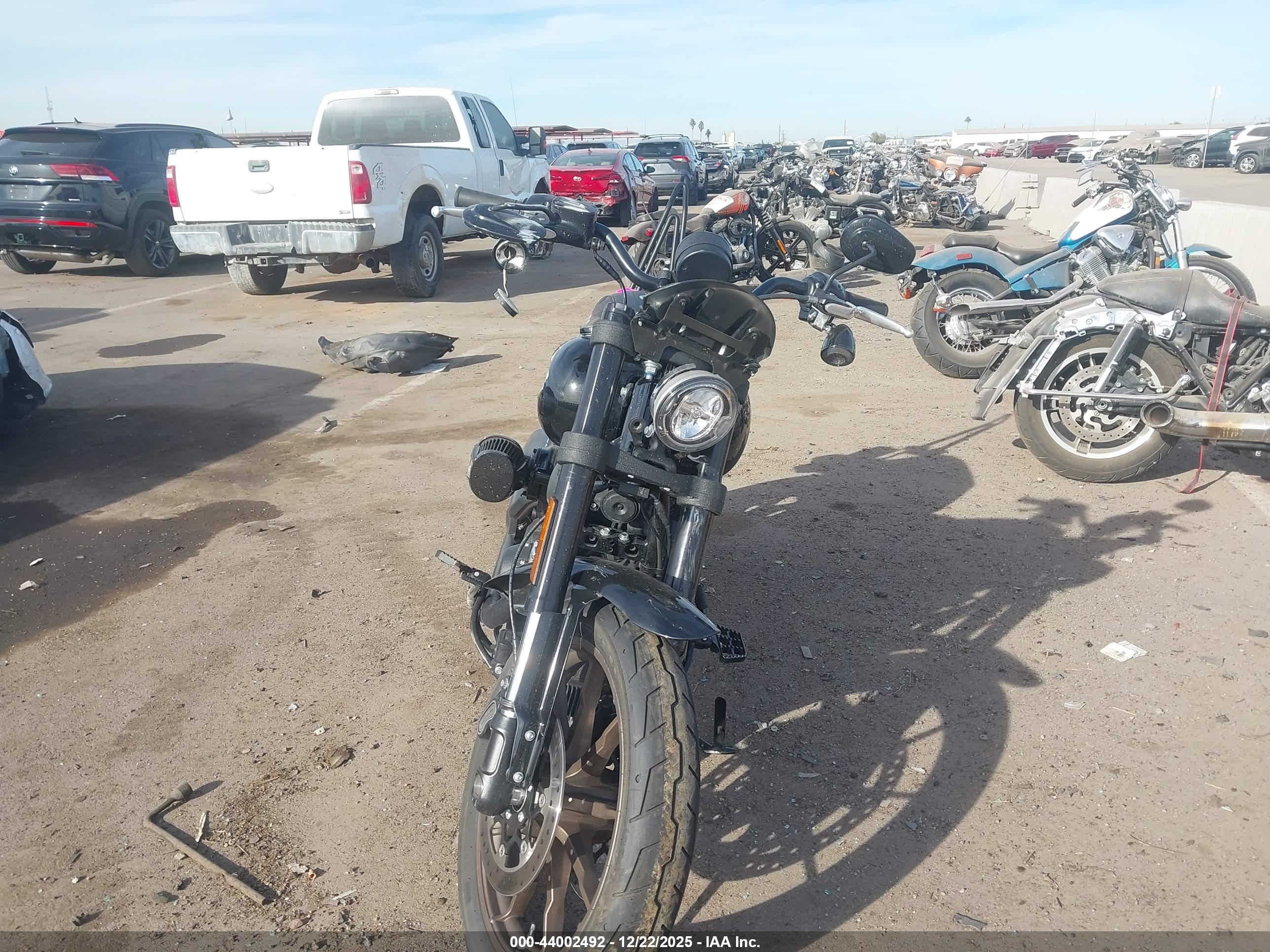 HARLEY-DAVIDSON FXLRS image 5
