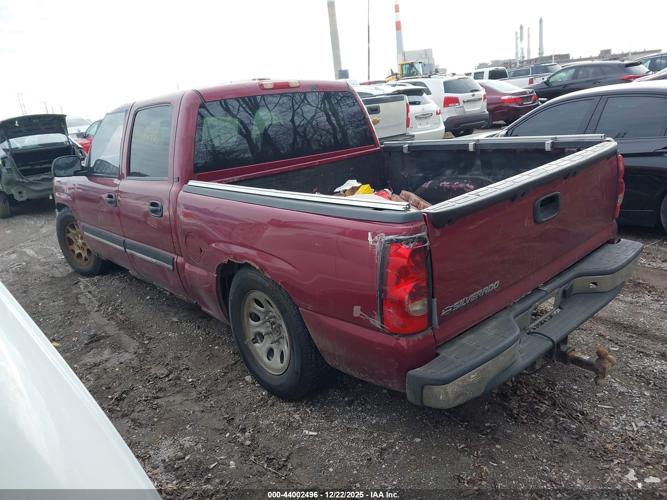 CHEVROLET SILVERADO image 3