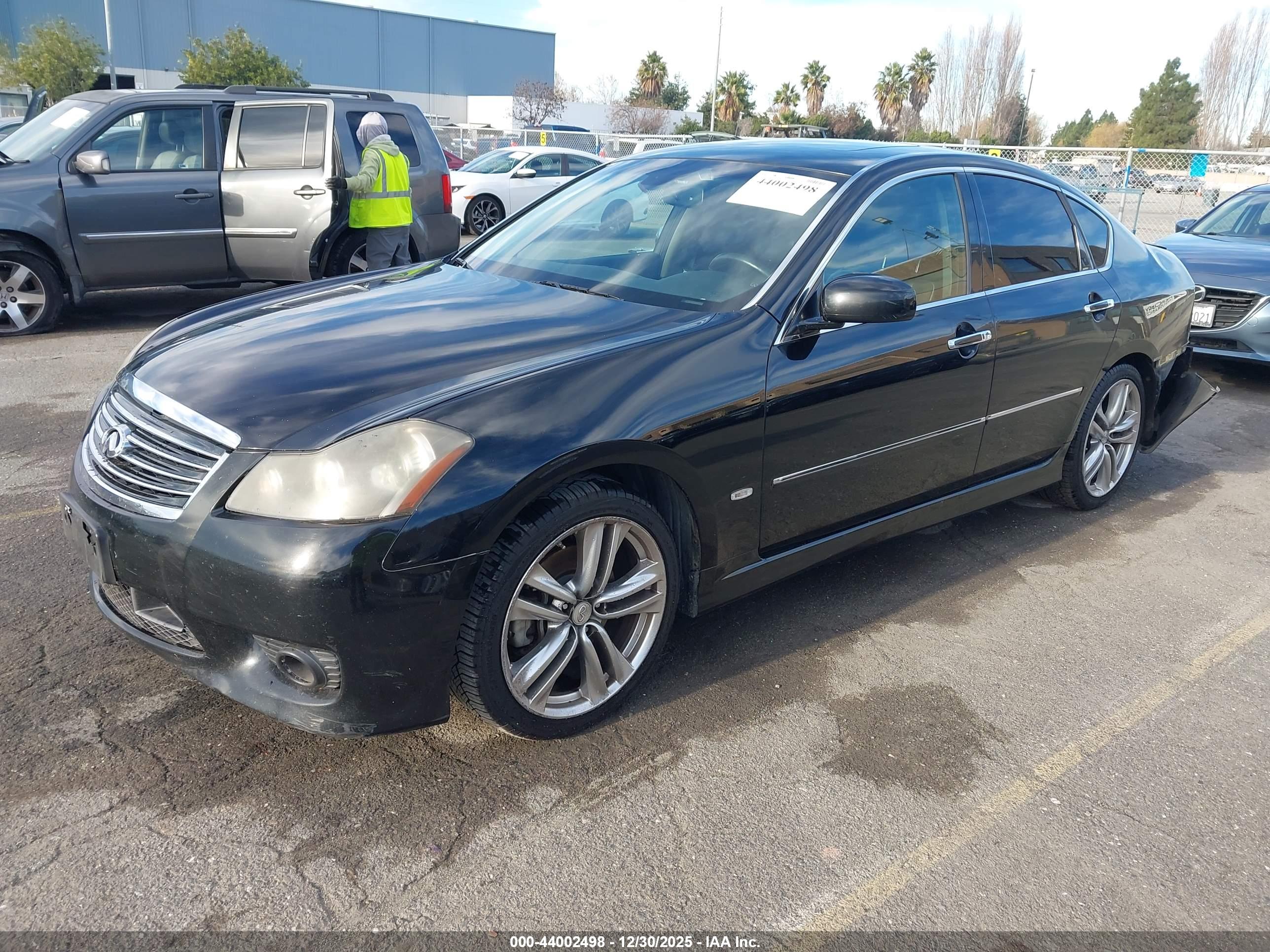 INFINITI M35 image 2