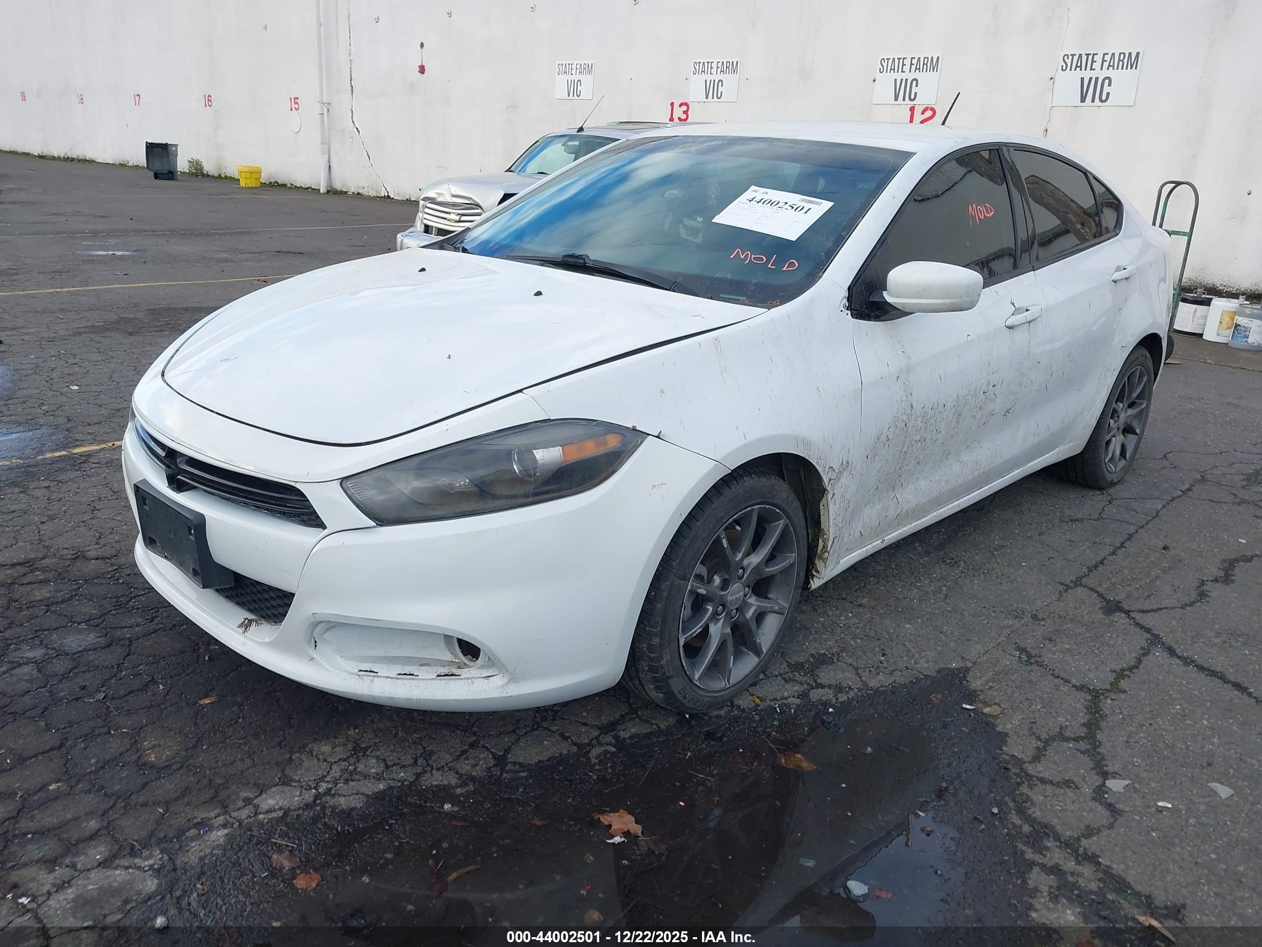 DODGE DART image 2