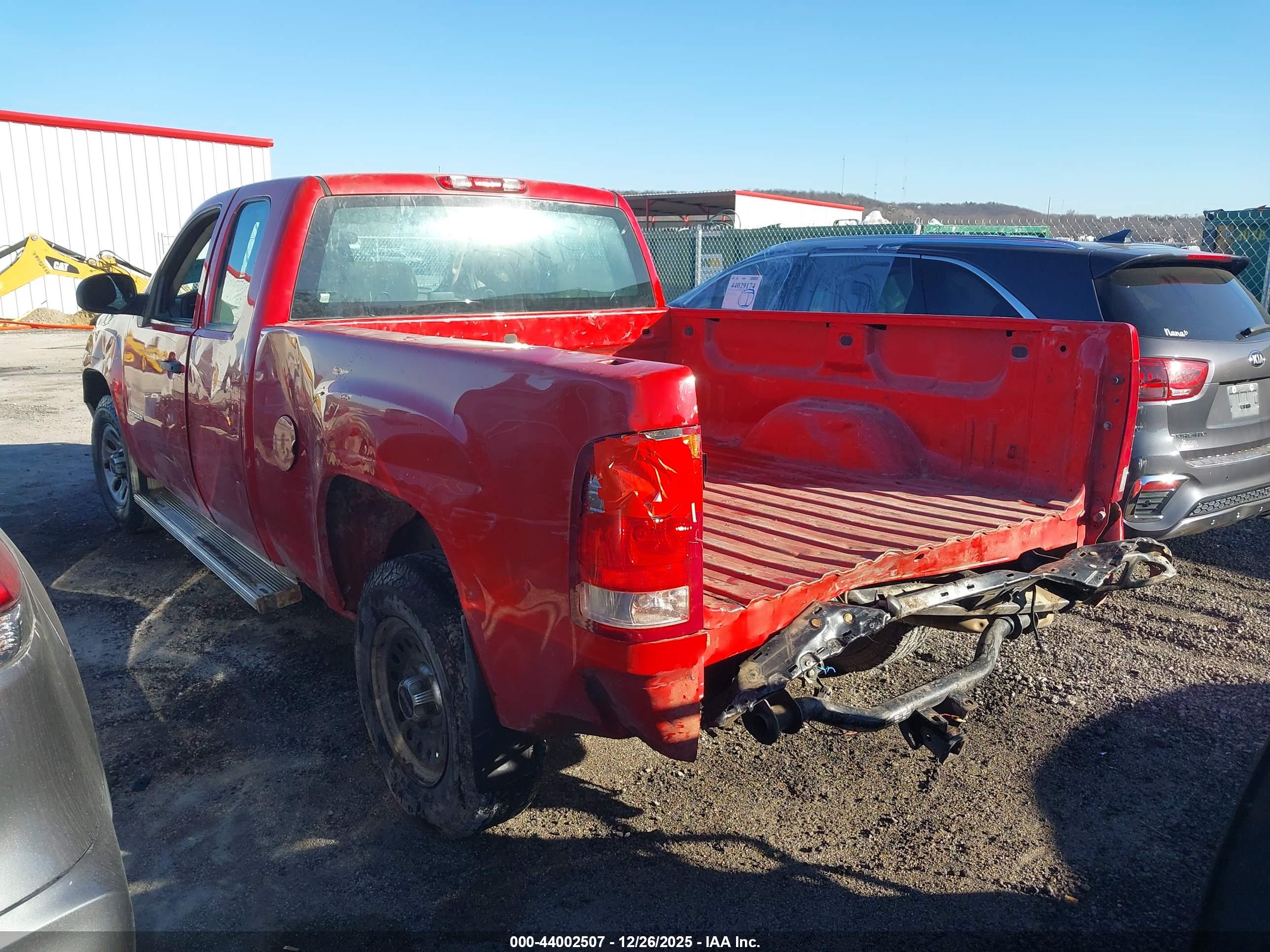 GMC SIERRA image 3
