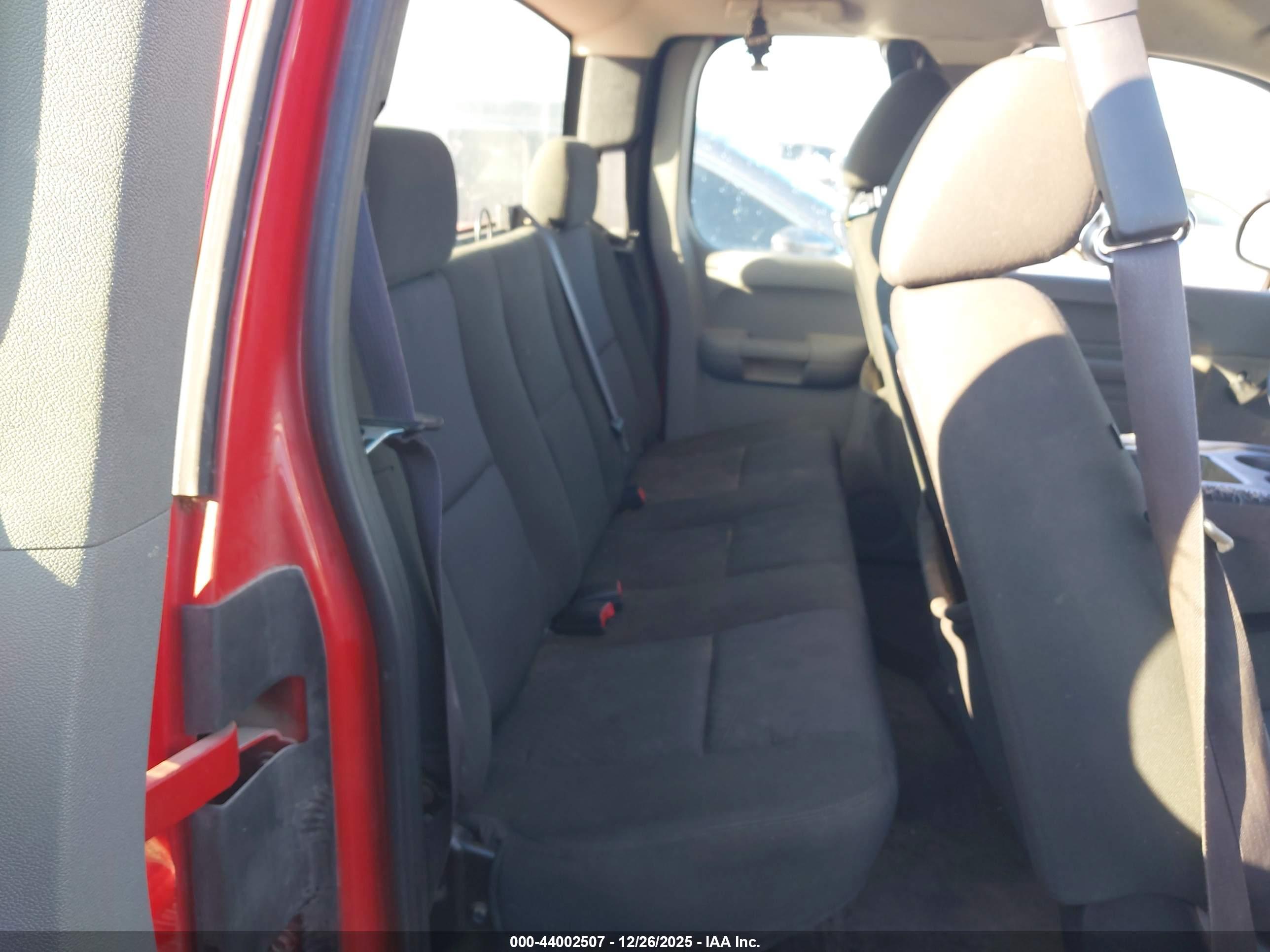GMC SIERRA image 8