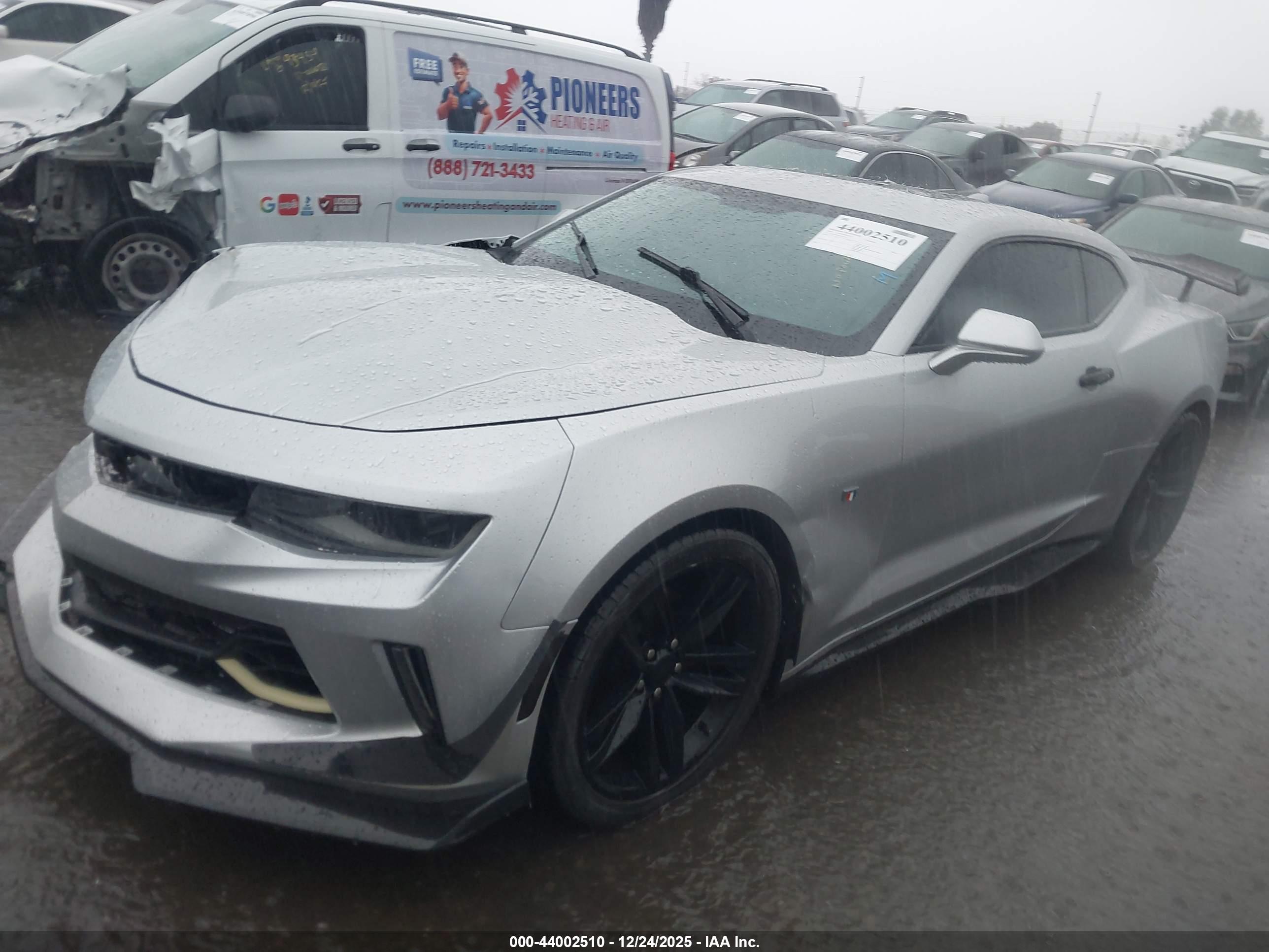 CHEVROLET CAMARO image 2