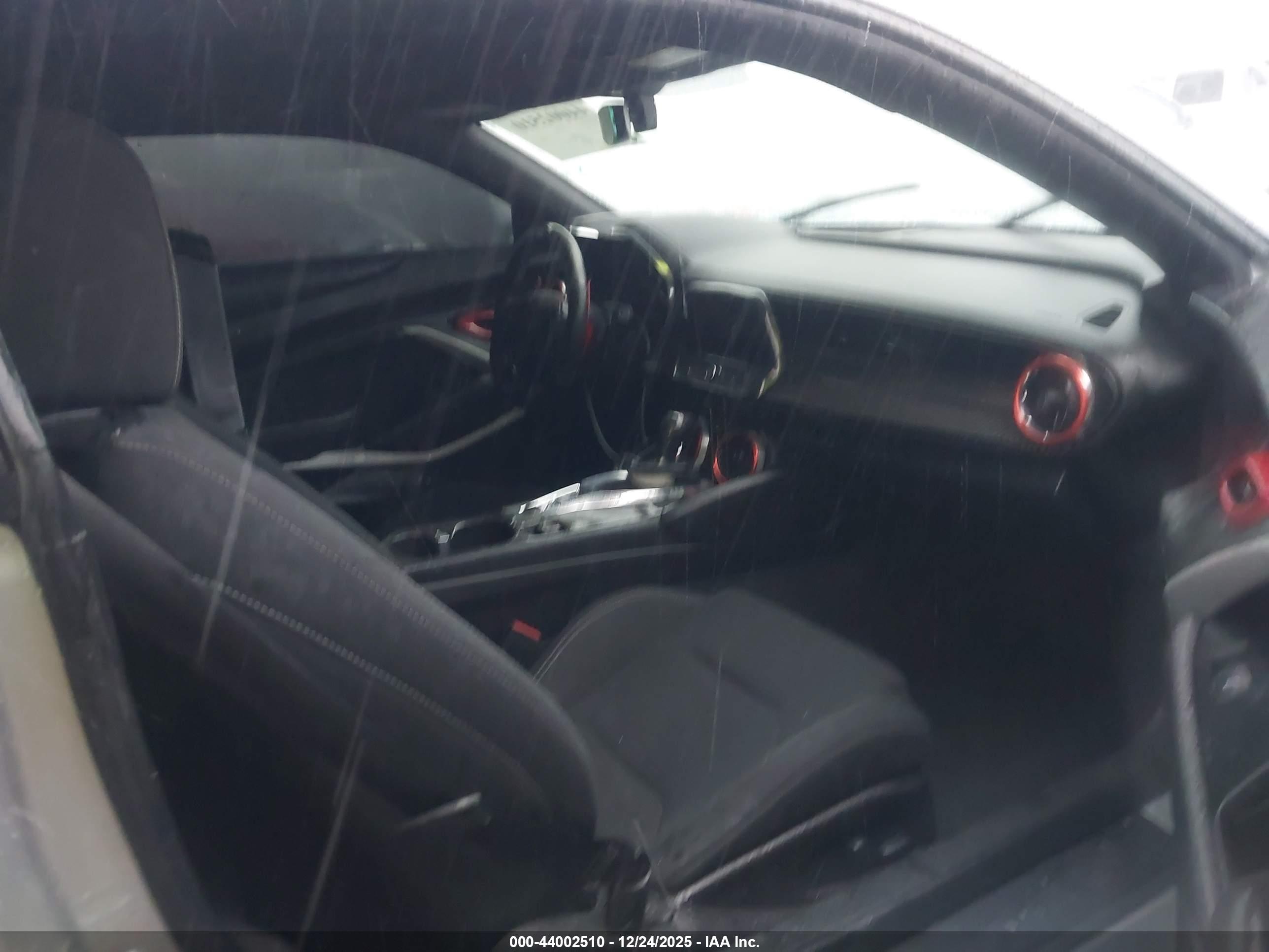 CHEVROLET CAMARO image 5