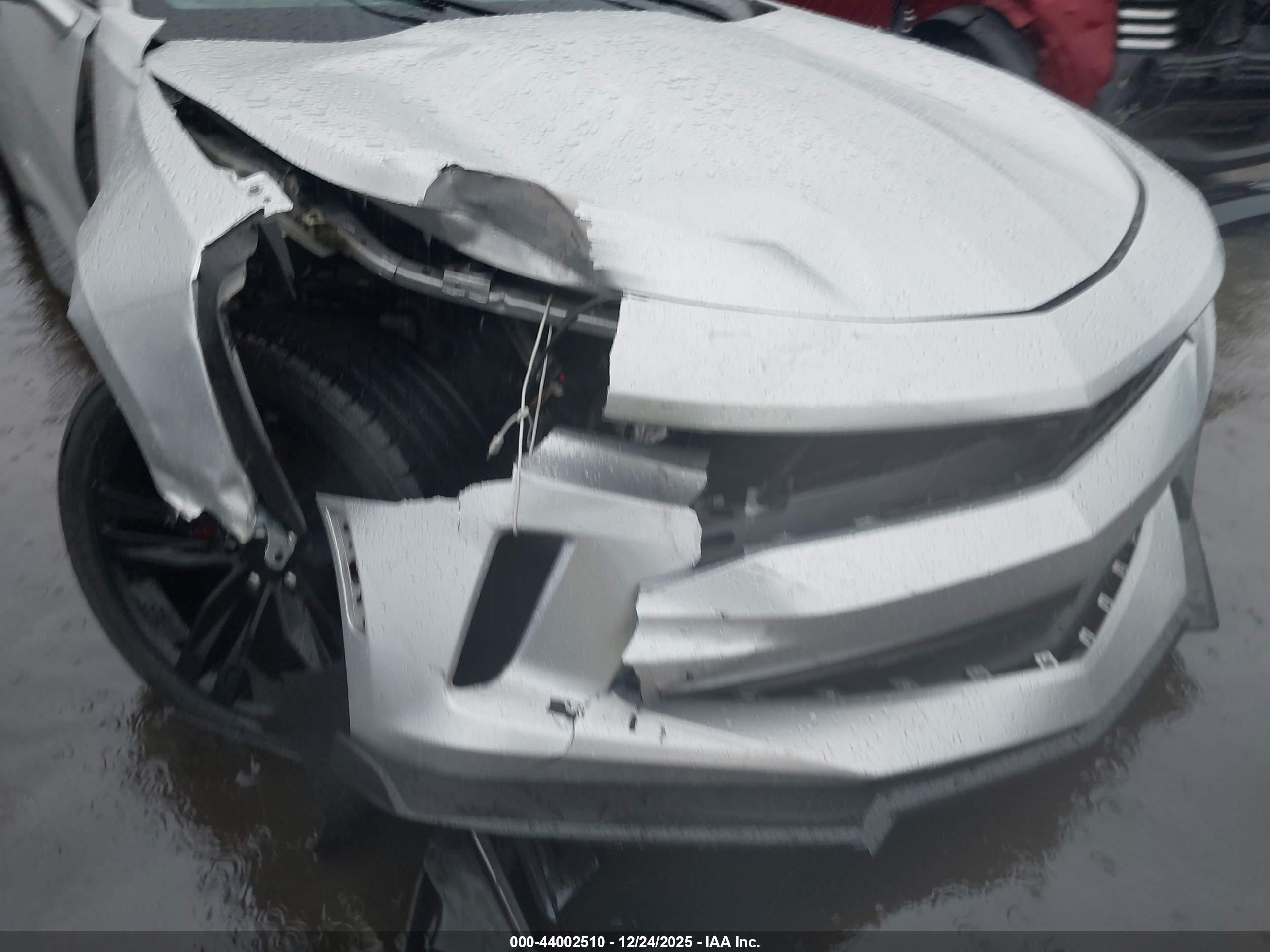 CHEVROLET CAMARO image 6