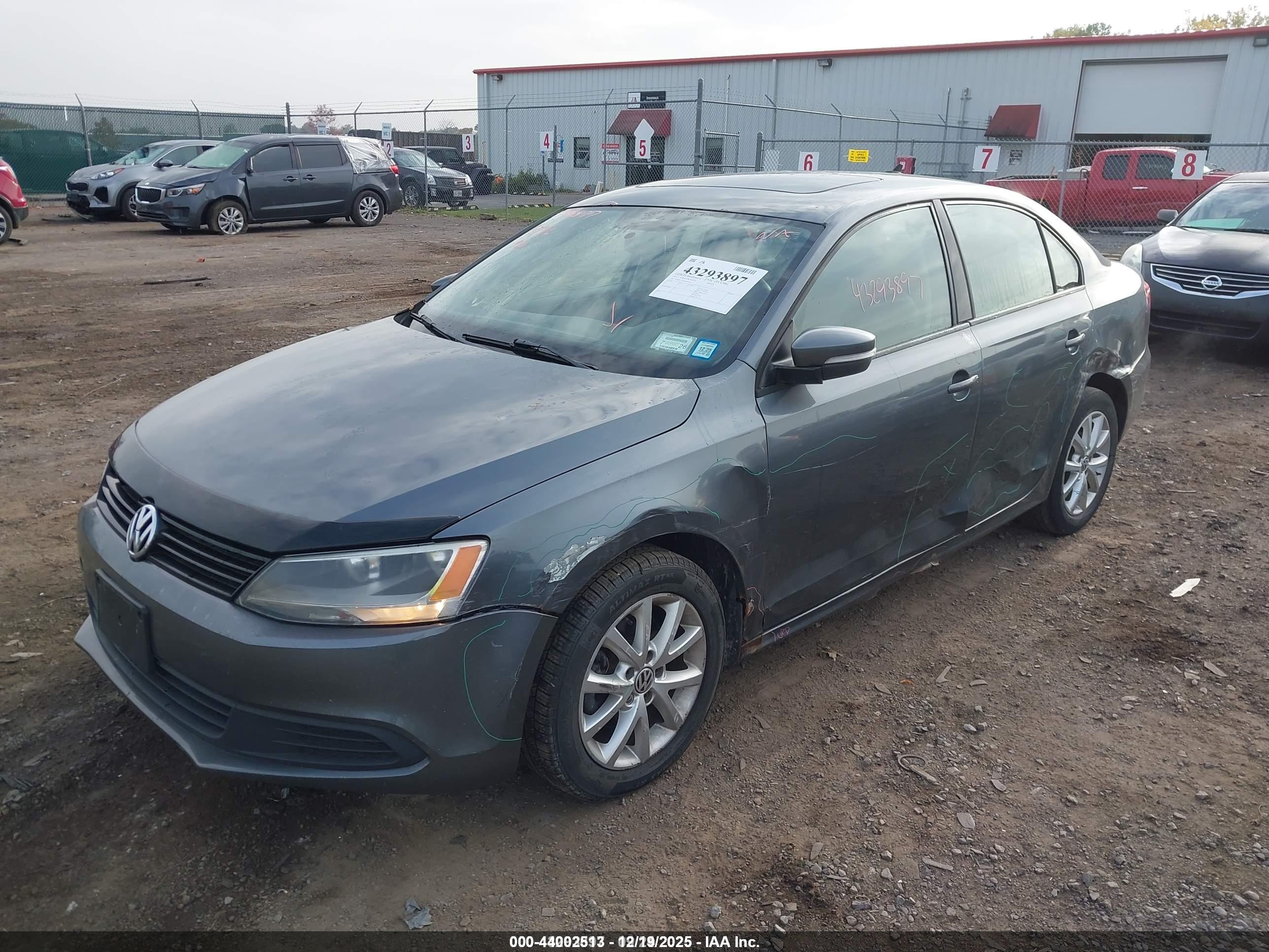 VOLKSWAGEN JETTA image 2
