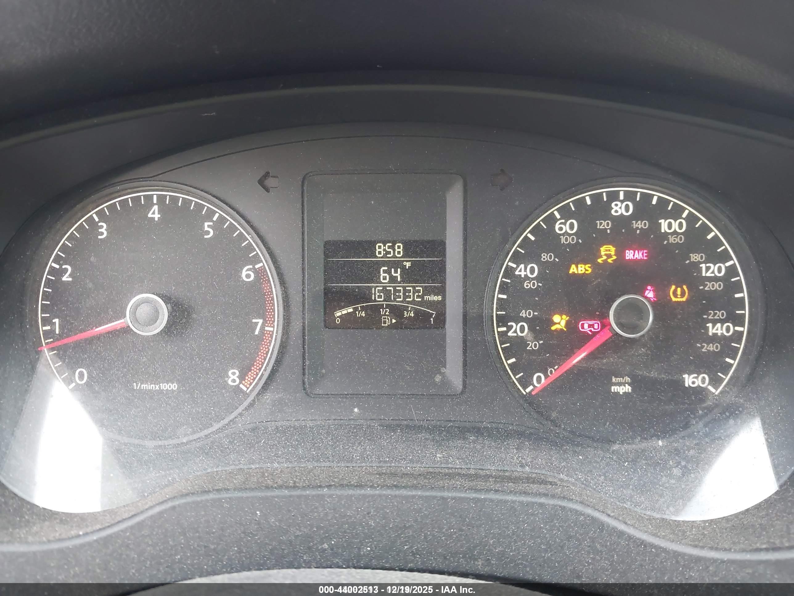 VOLKSWAGEN JETTA image 7