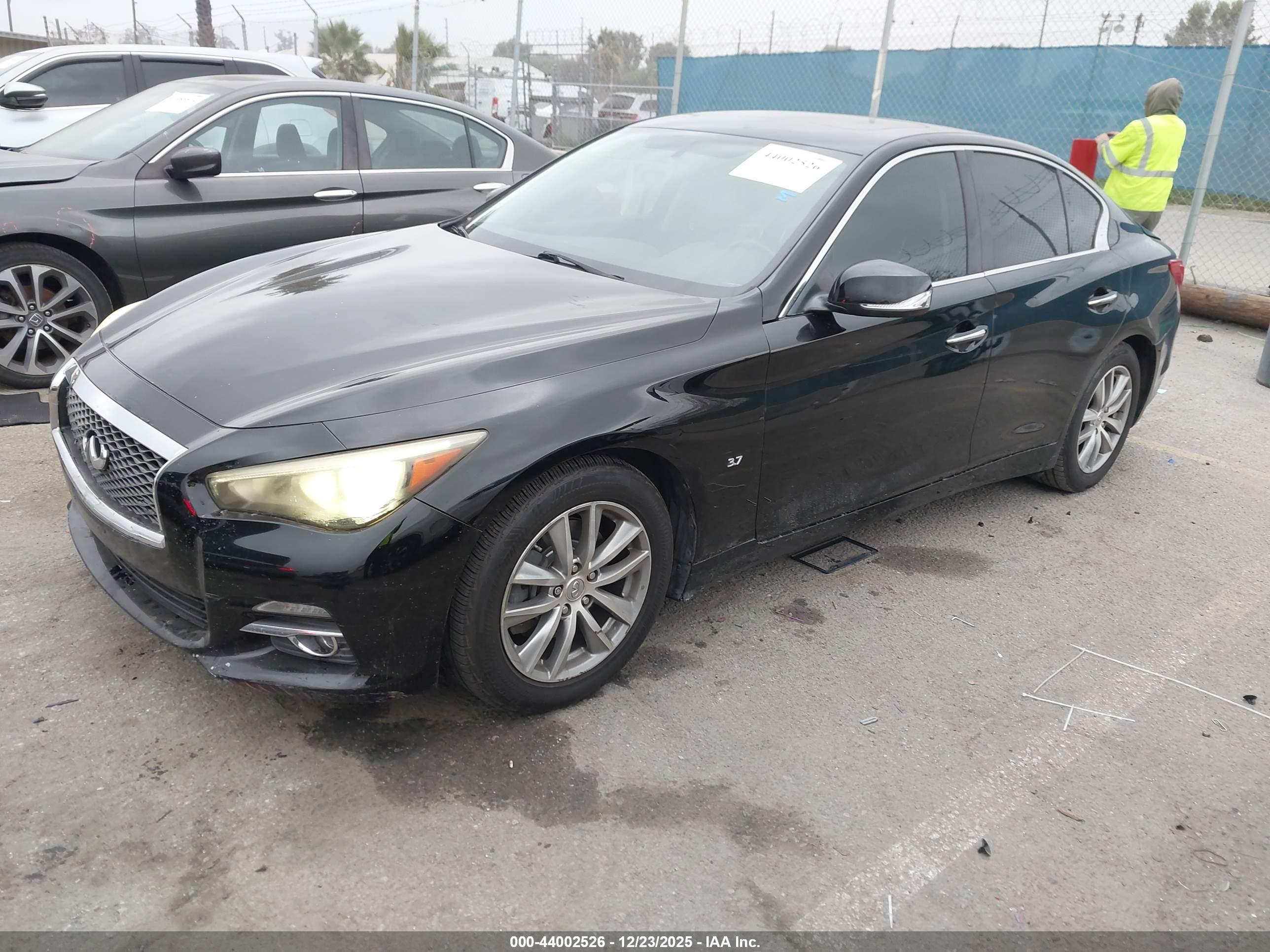 INFINITI Q50 image 2