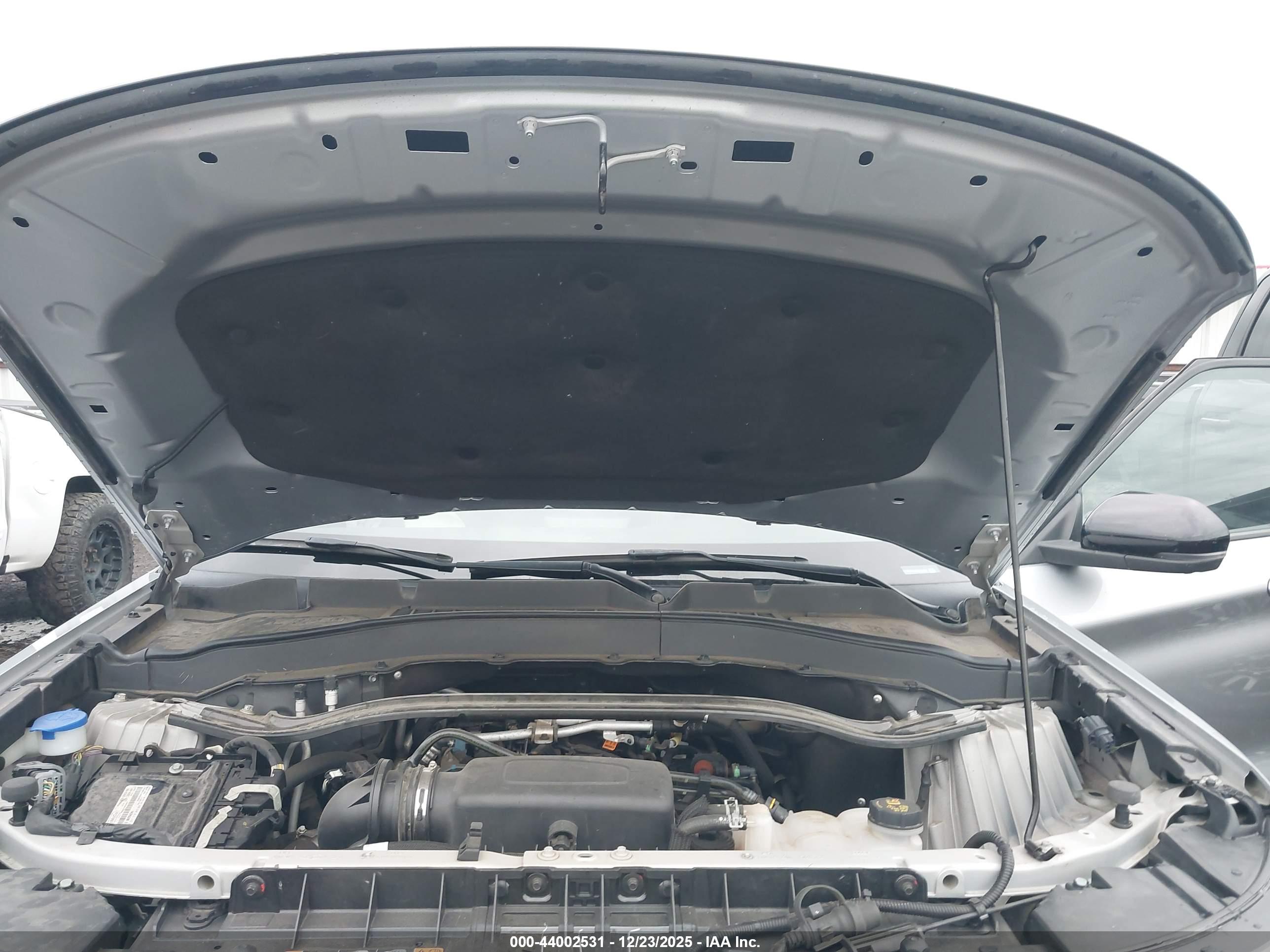 FORD EXPLORER image 10
