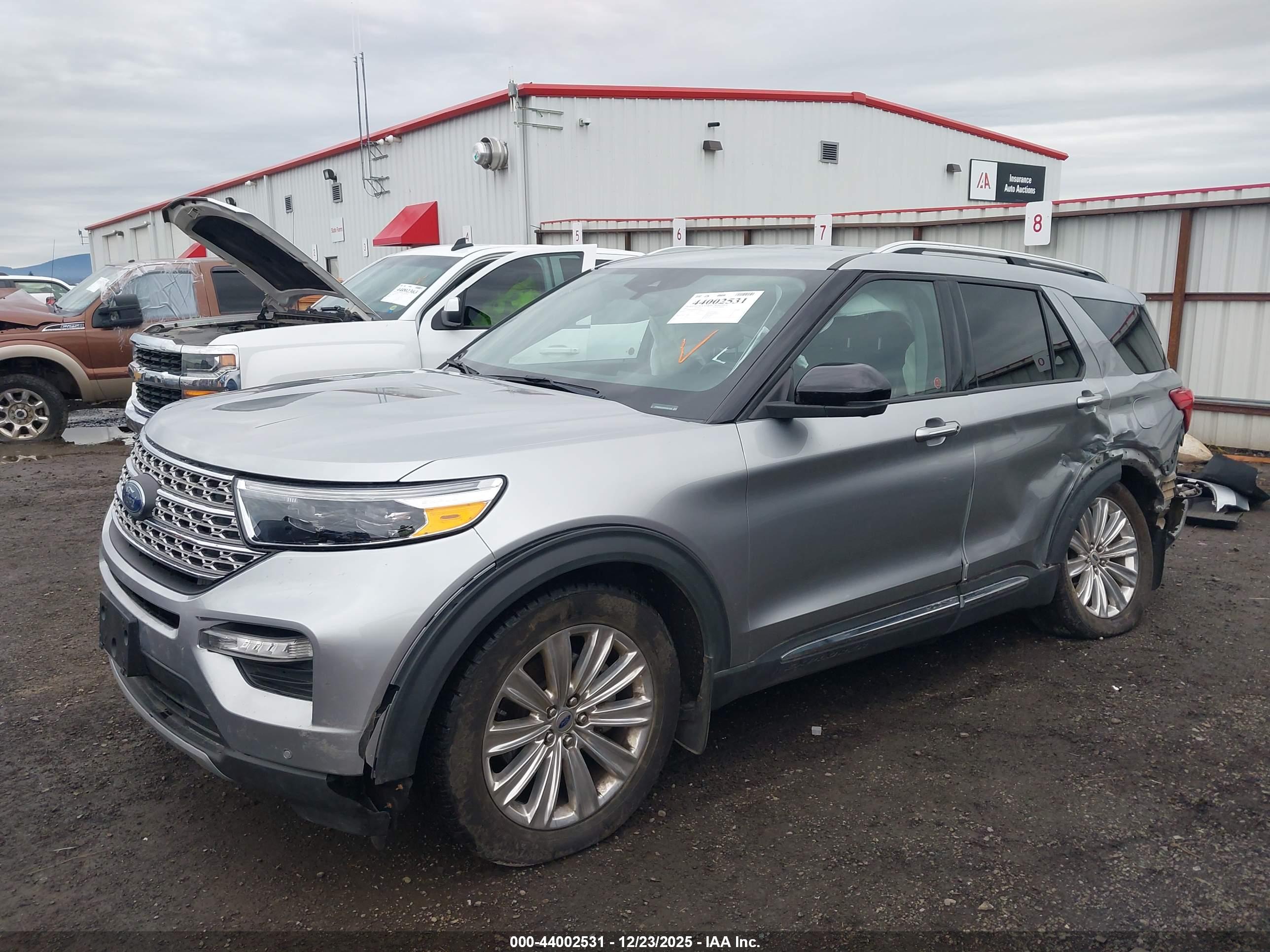 FORD EXPLORER image 2