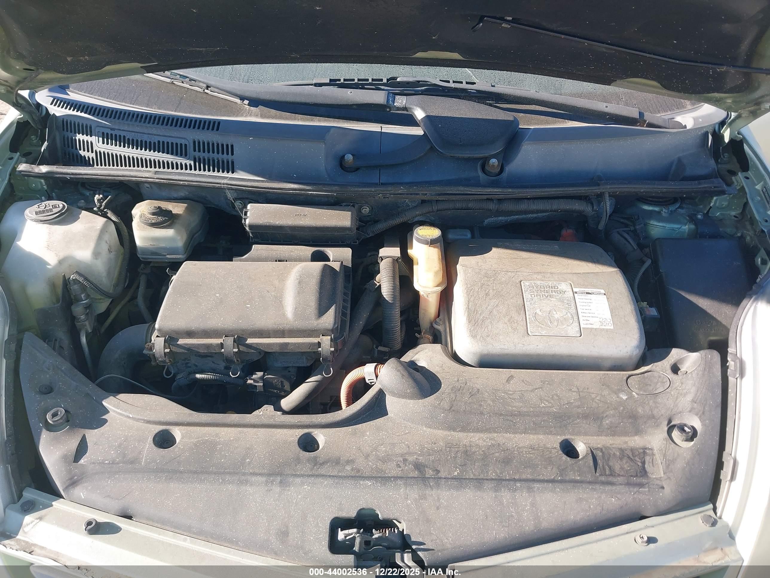 TOYOTA PRIUS image 10