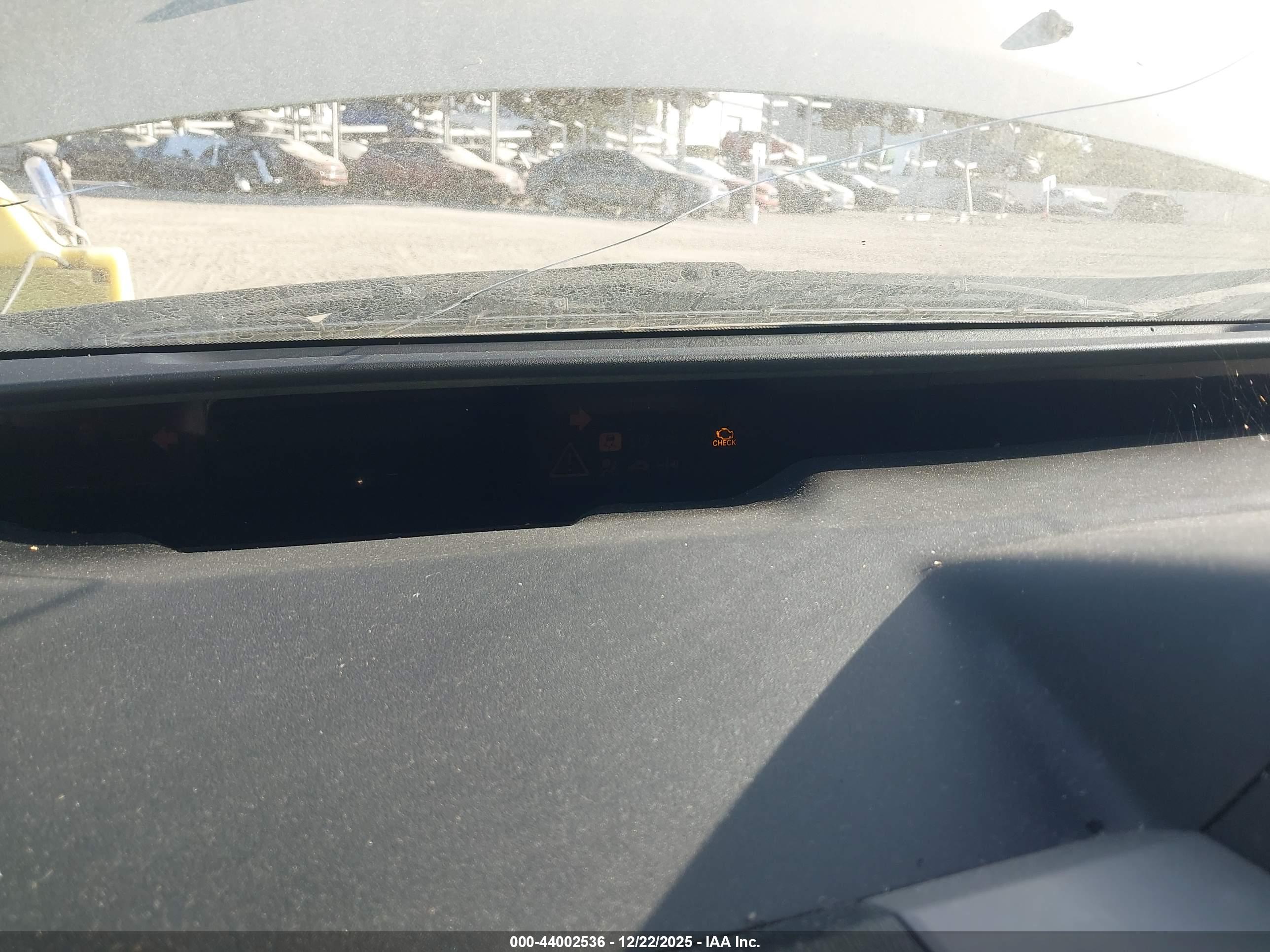 TOYOTA PRIUS image 7