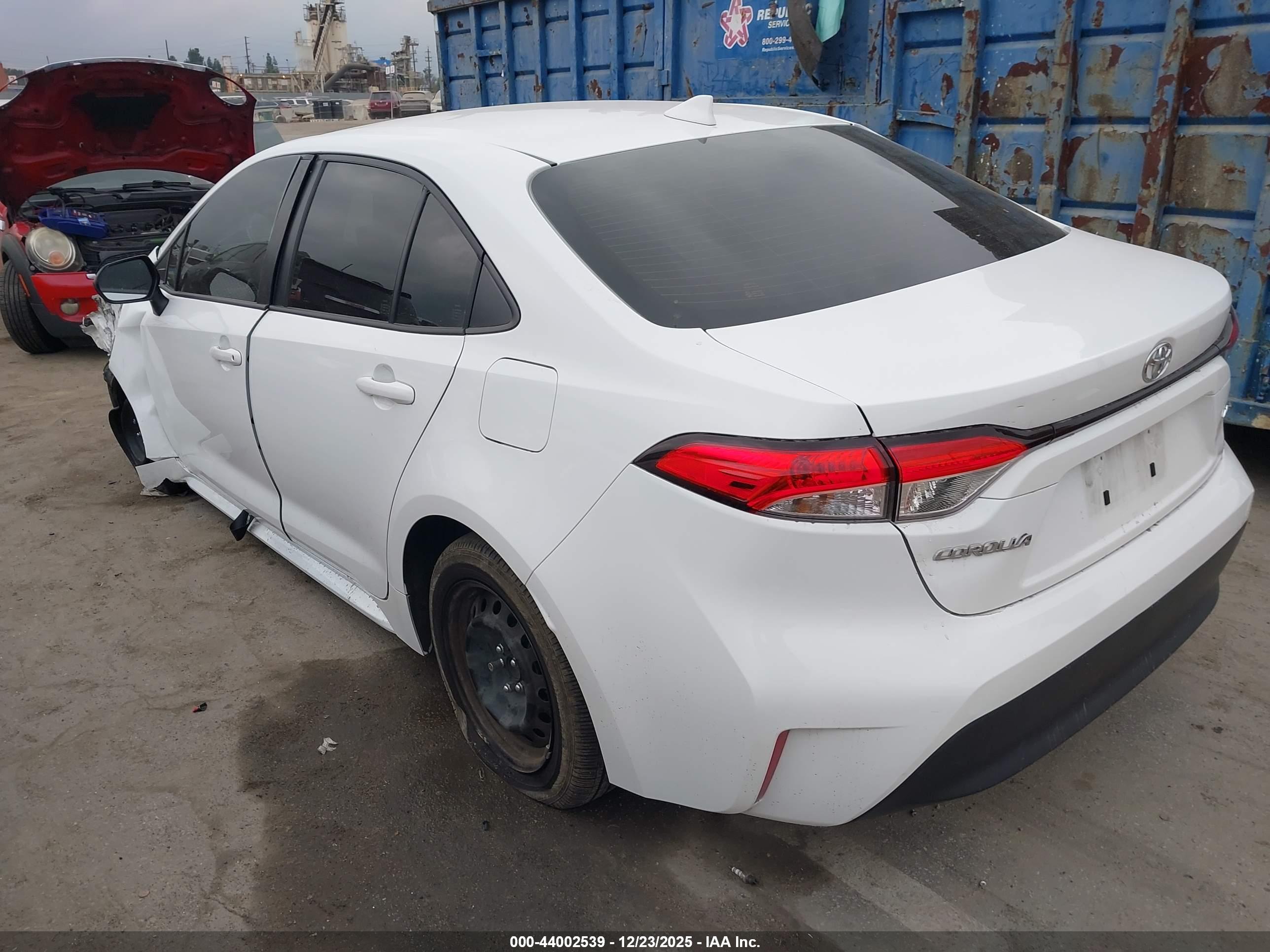 TOYOTA COROLLA image 3