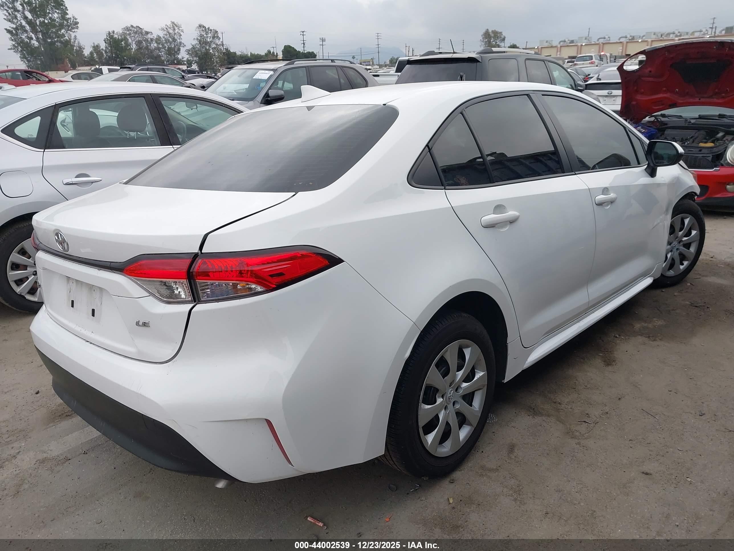TOYOTA COROLLA image 4