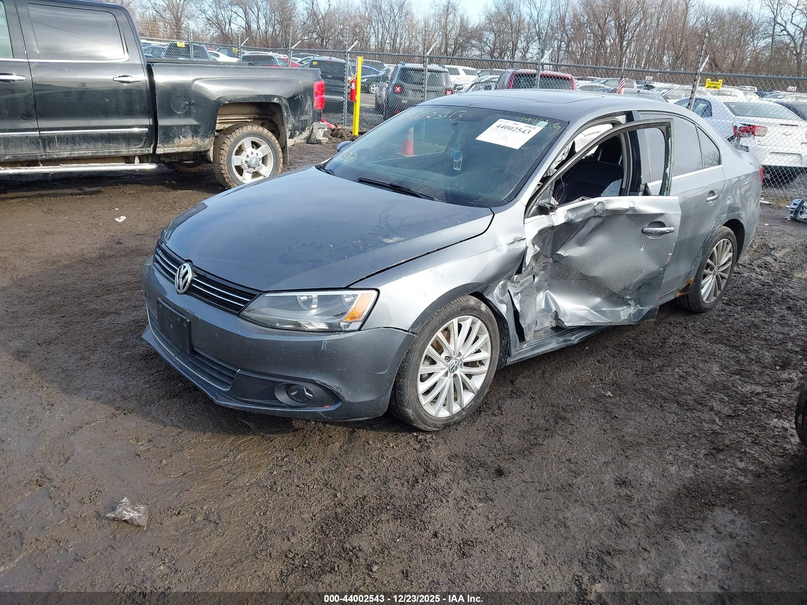 VOLKSWAGEN JETTA image 2
