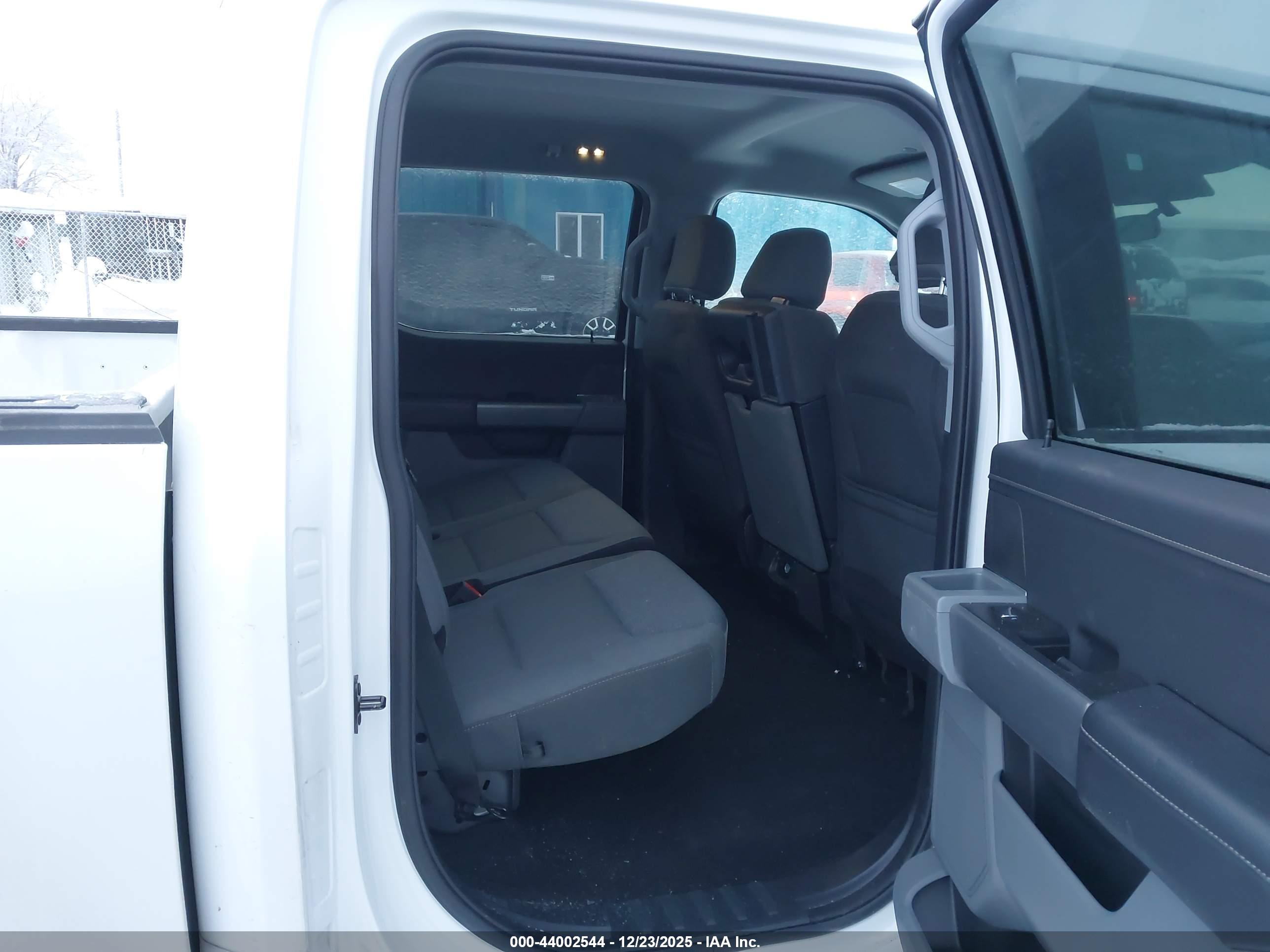 FORD F-150 image 8