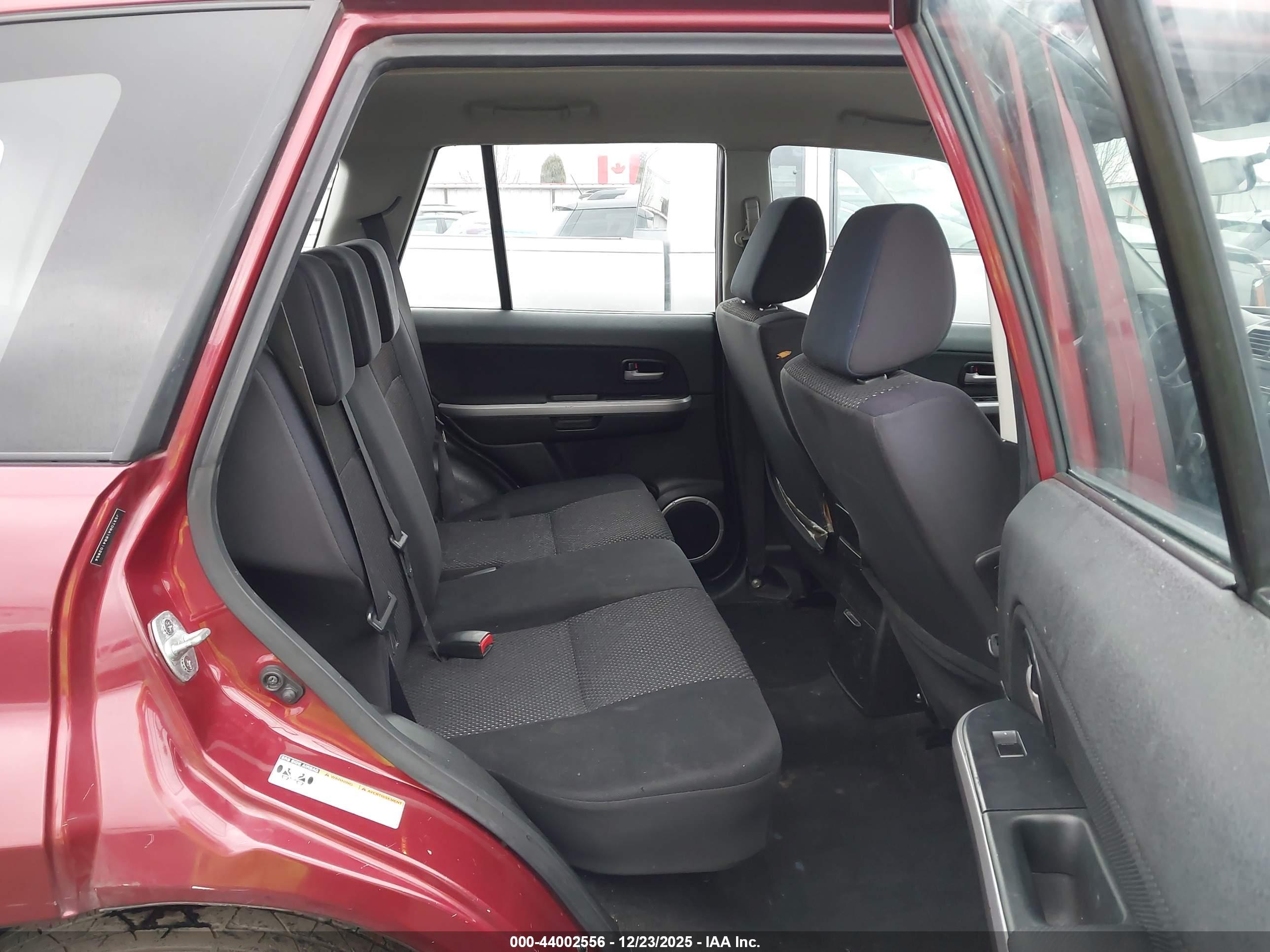 SUZUKI GRAND image 8
