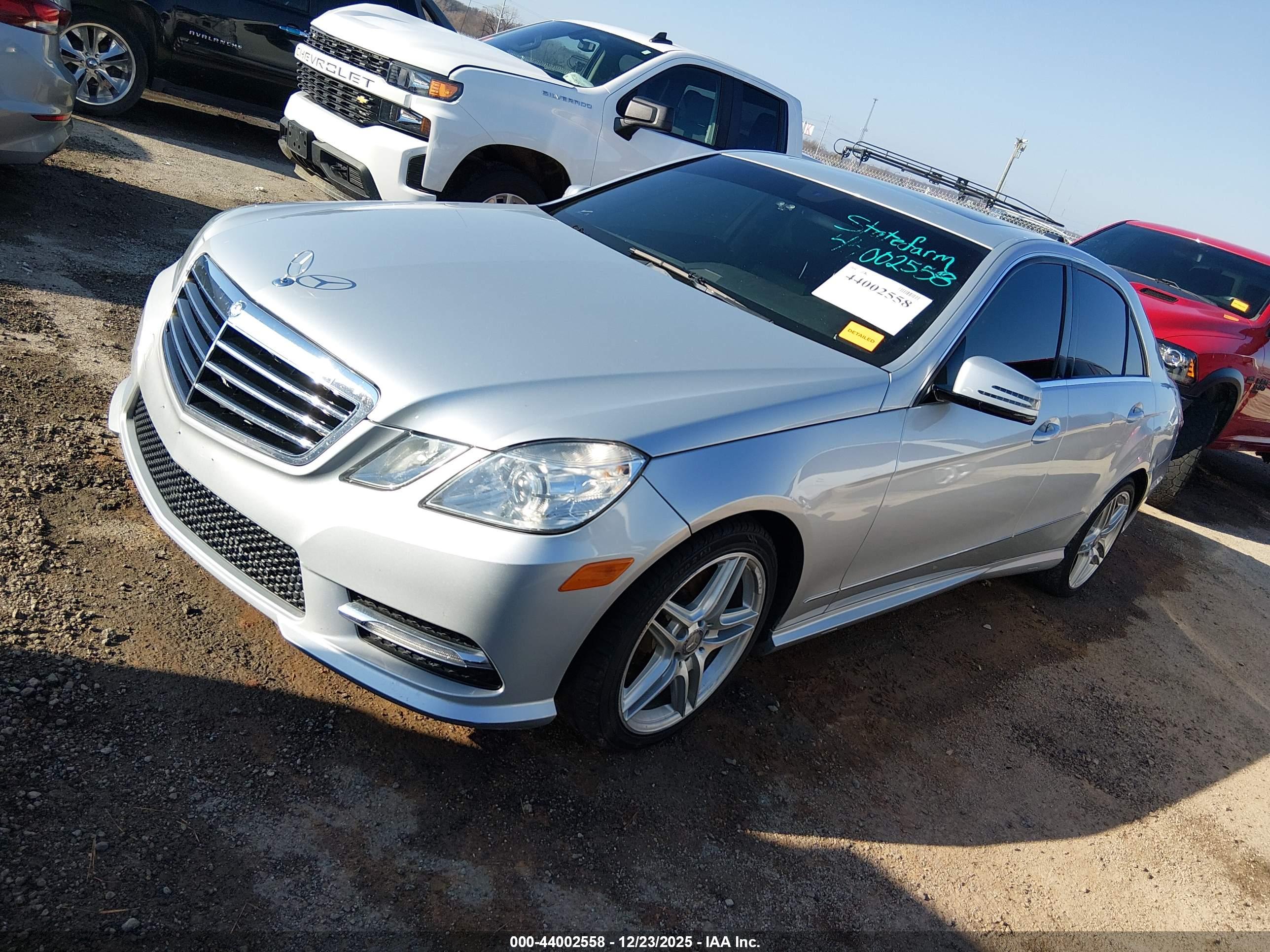 MERCEDES-BENZ E image 2