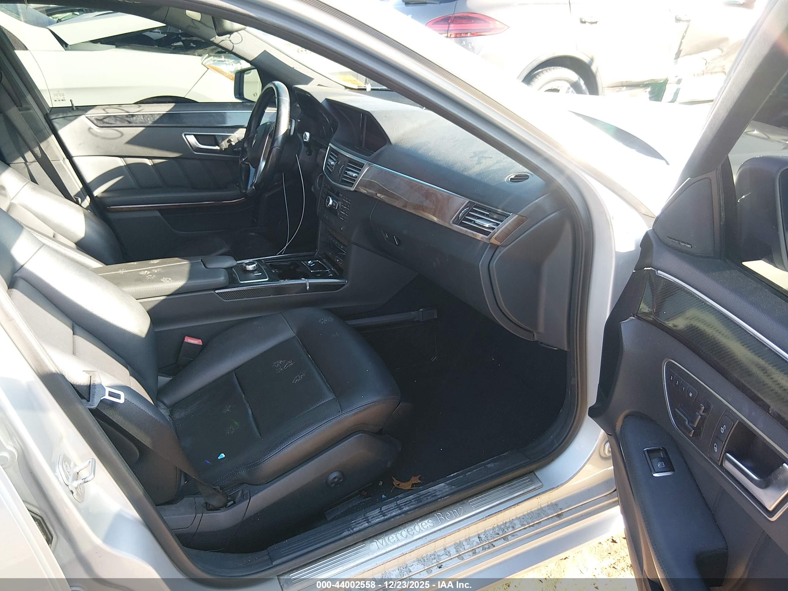MERCEDES-BENZ E image 5