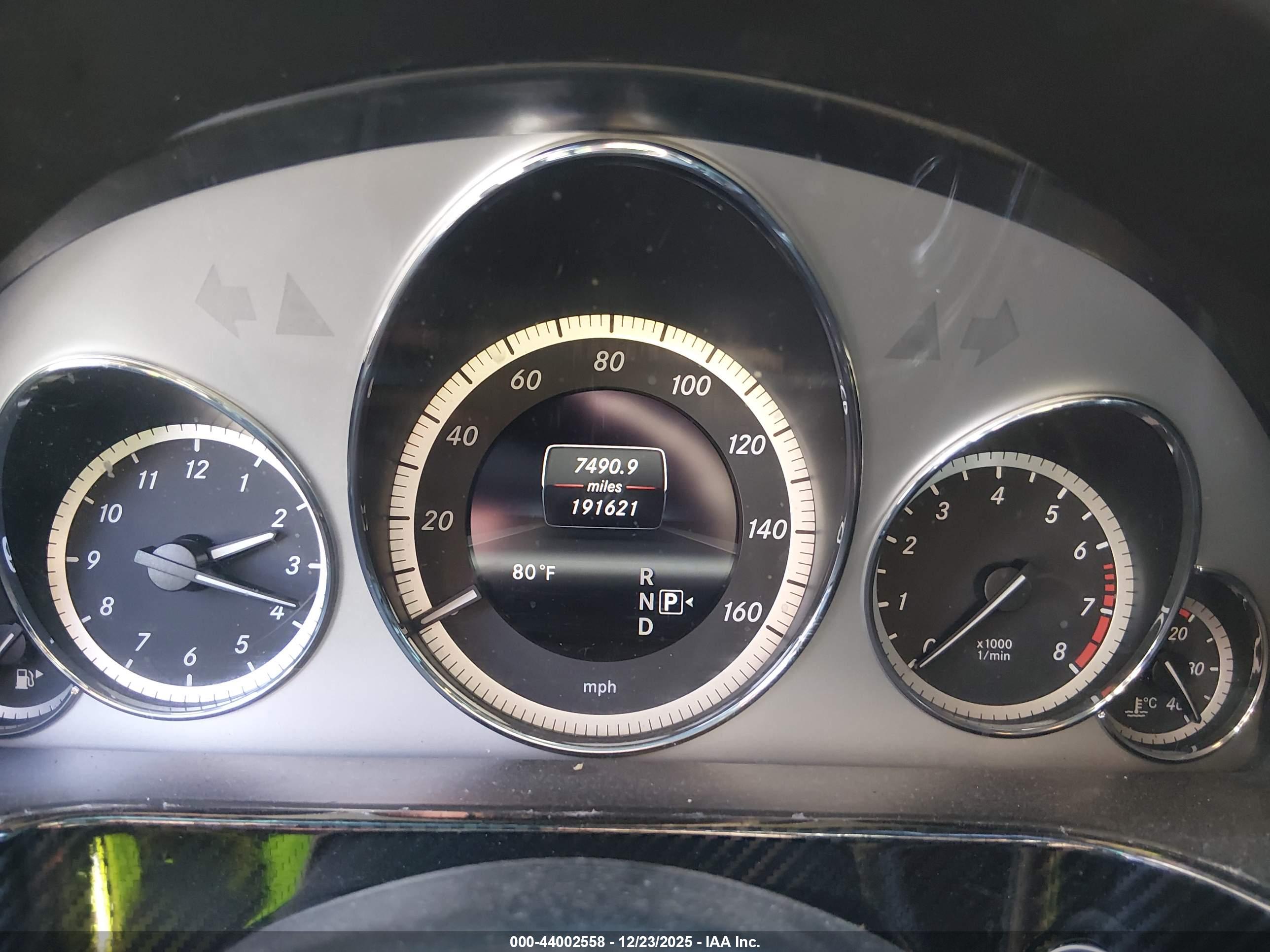 MERCEDES-BENZ E image 7