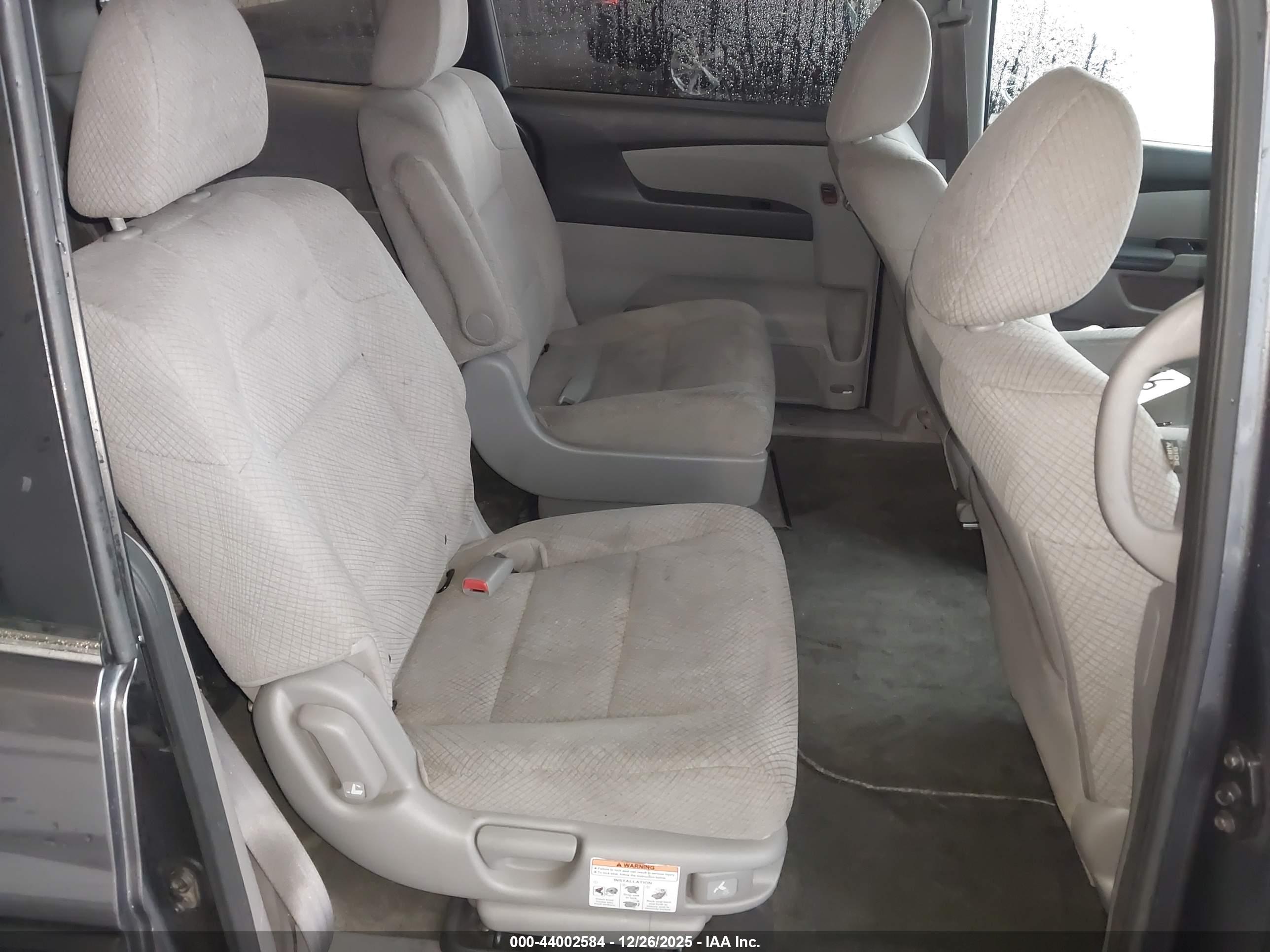HONDA ODYSSEY image 8