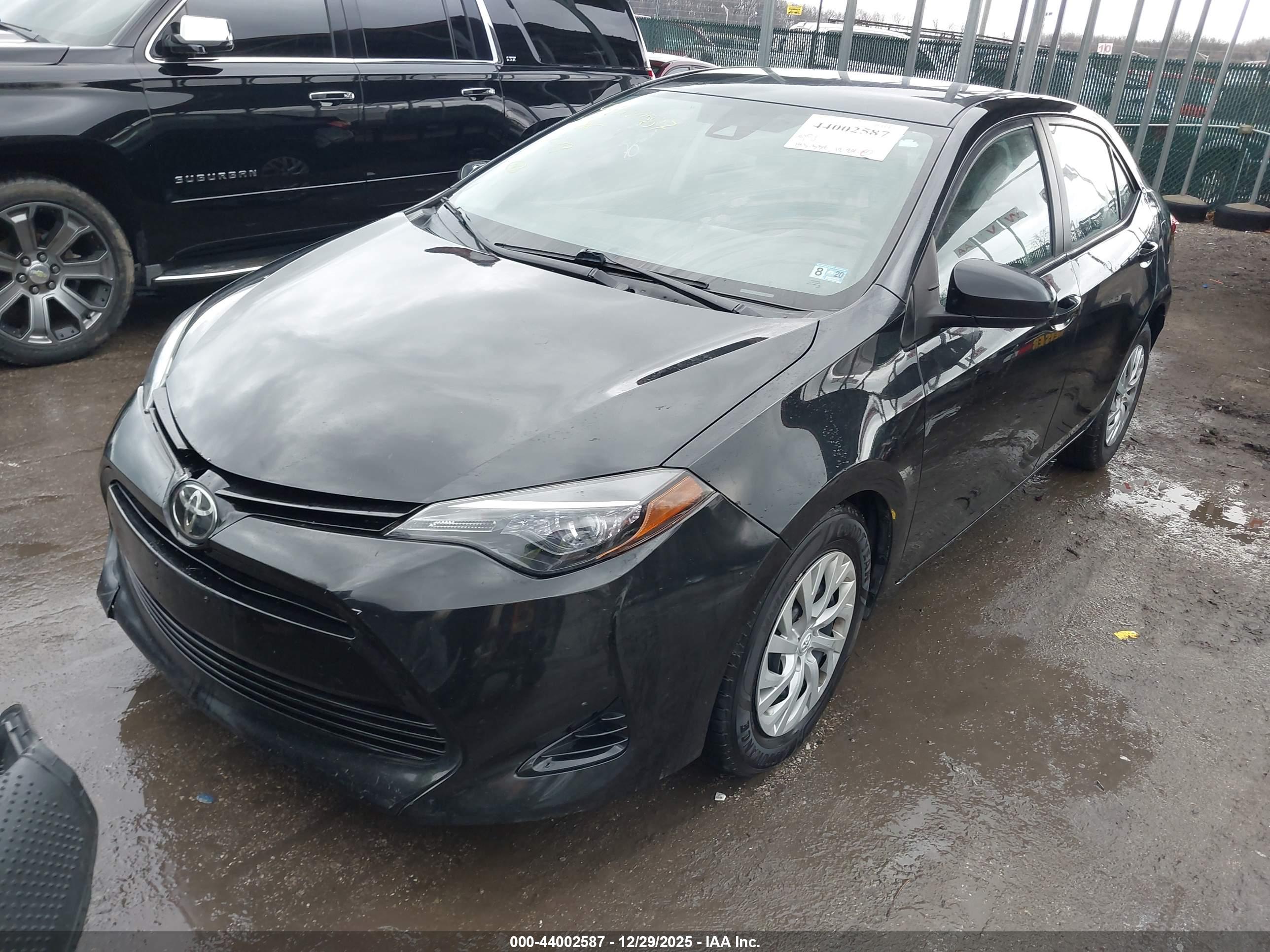 TOYOTA COROLLA image 2