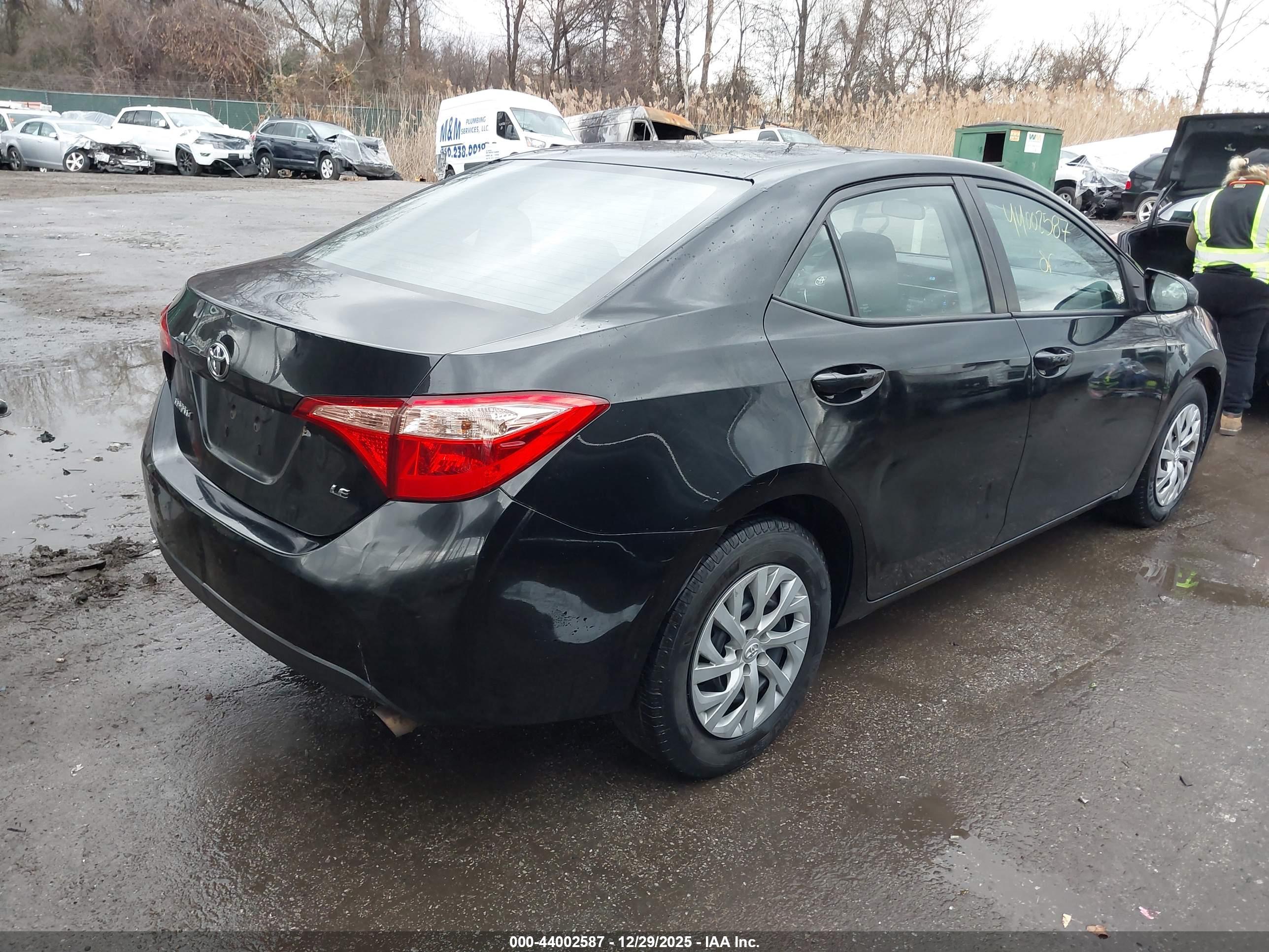 TOYOTA COROLLA image 4