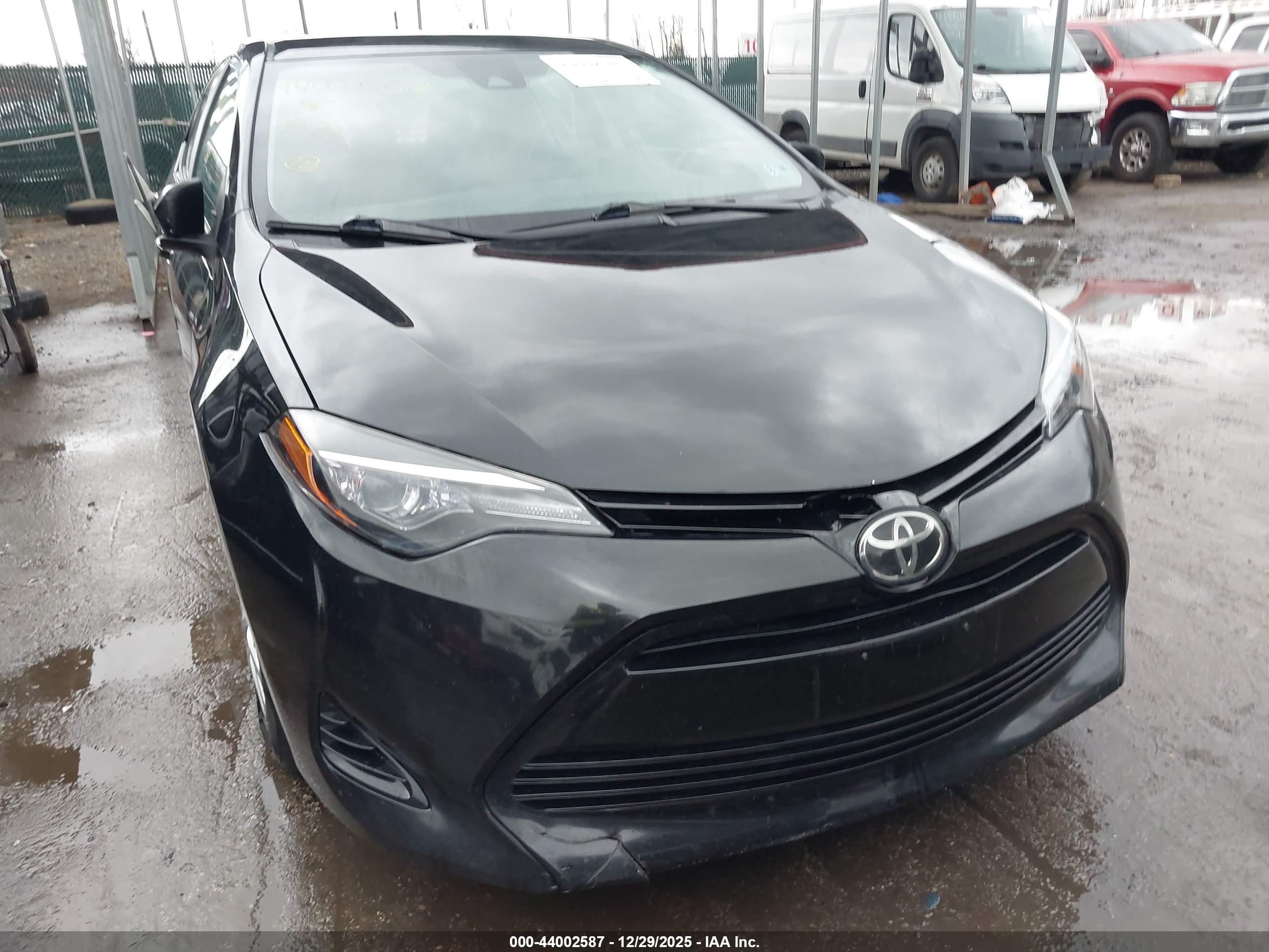 TOYOTA COROLLA image 6