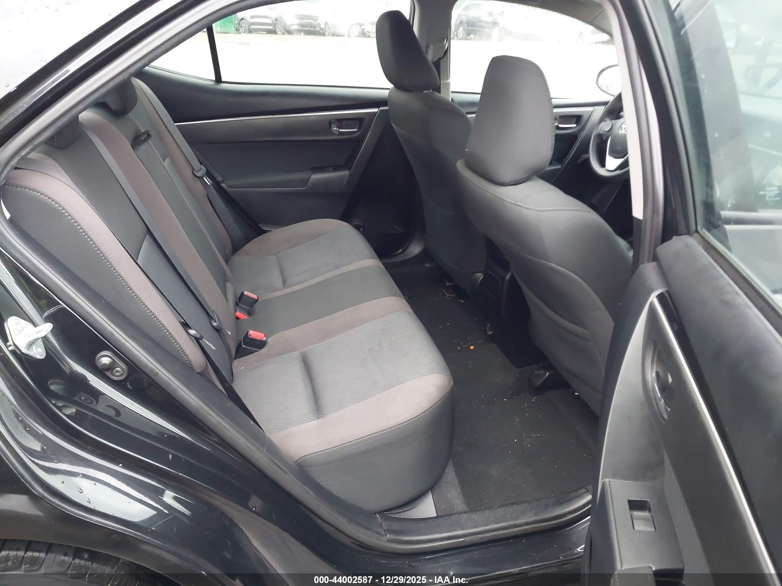TOYOTA COROLLA image 8
