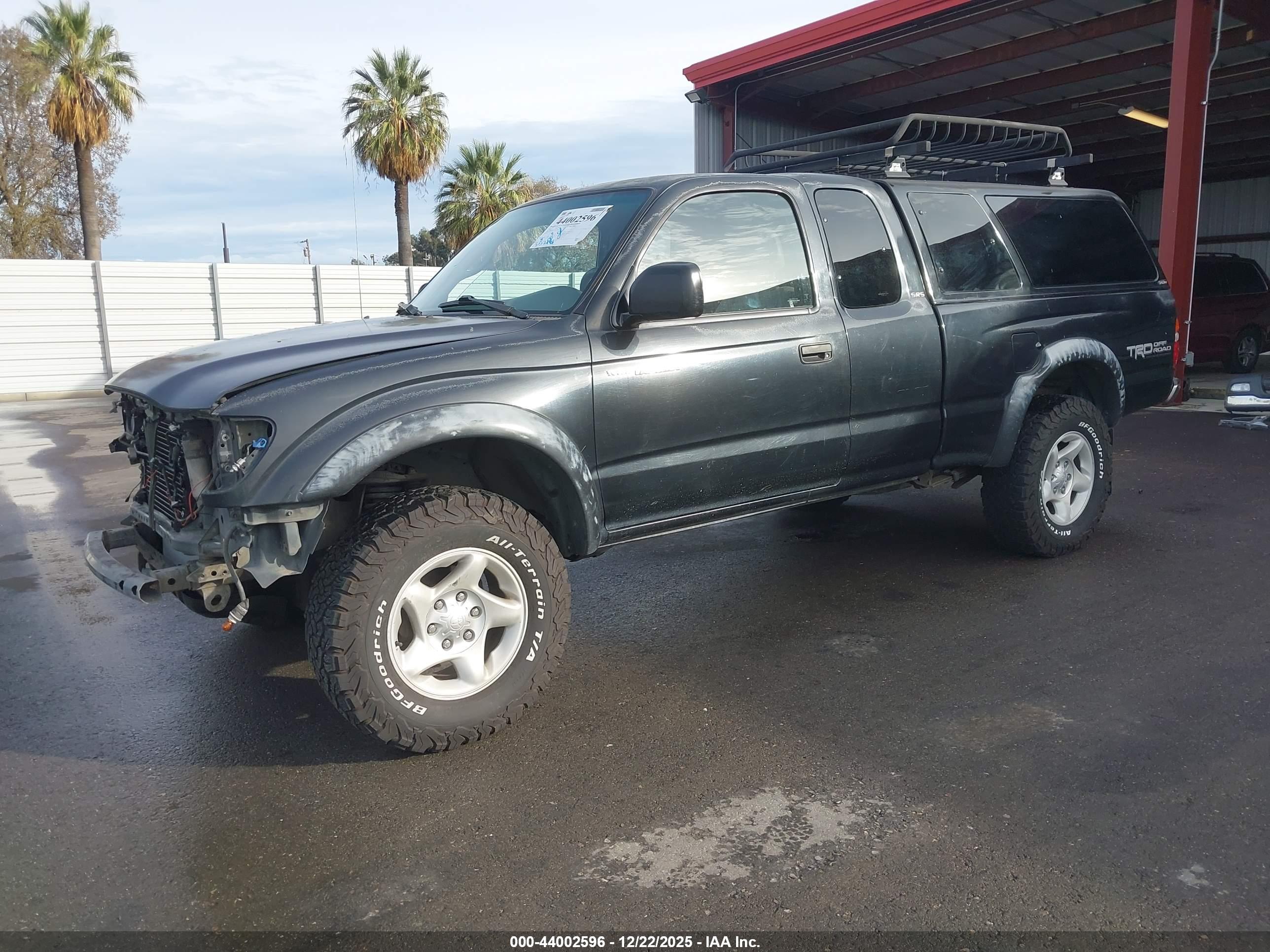 TOYOTA TACOMA image 2