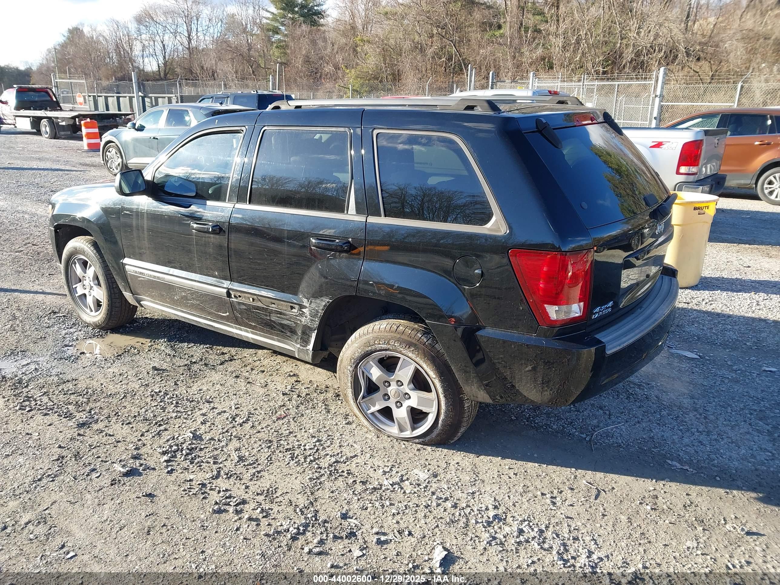 JEEP GRAND image 3