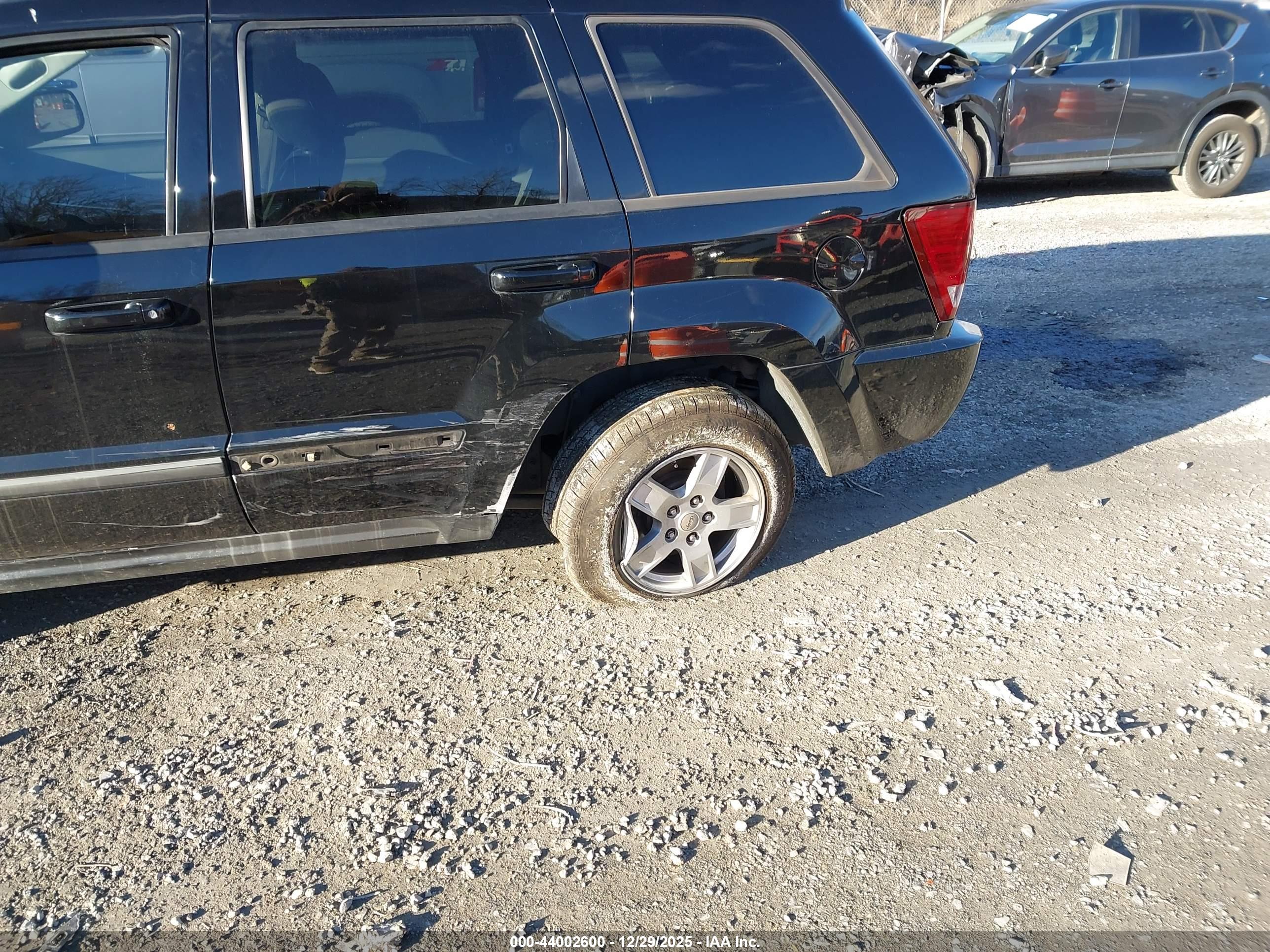 JEEP GRAND image 6