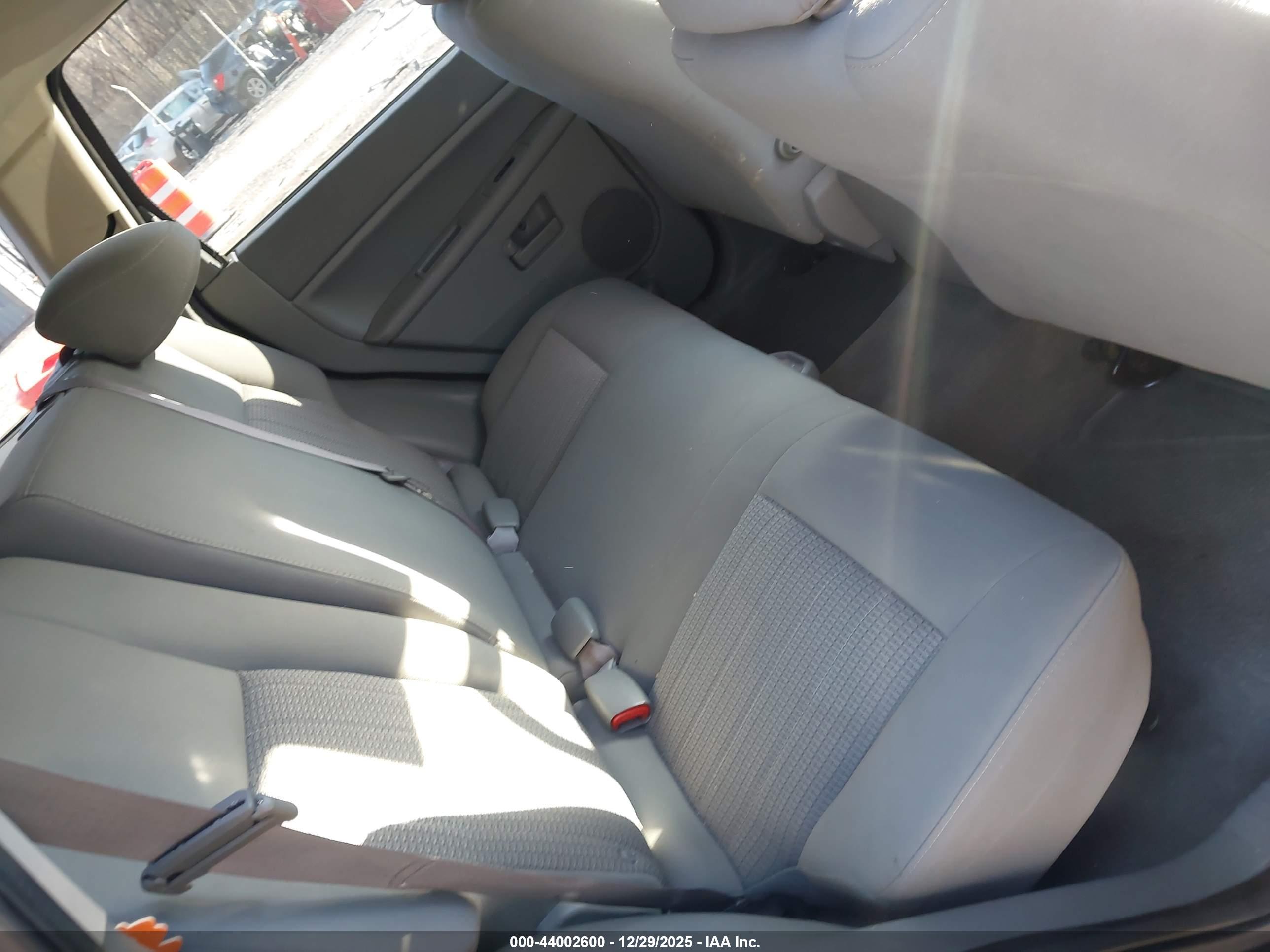 JEEP GRAND image 8