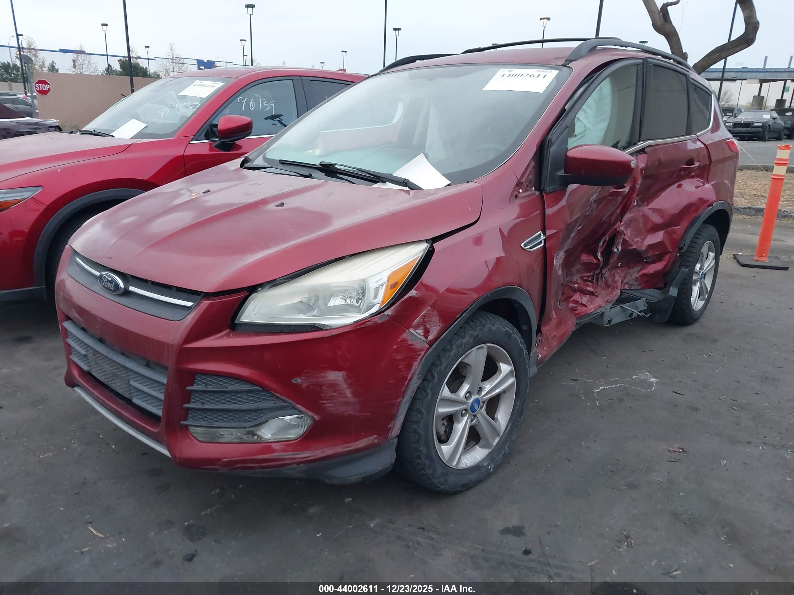 FORD ESCAPE image 2