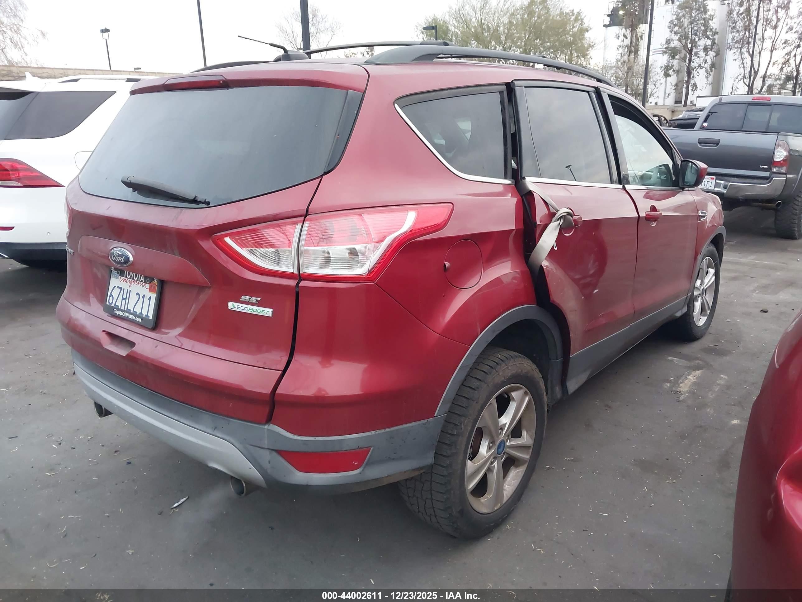 FORD ESCAPE image 4