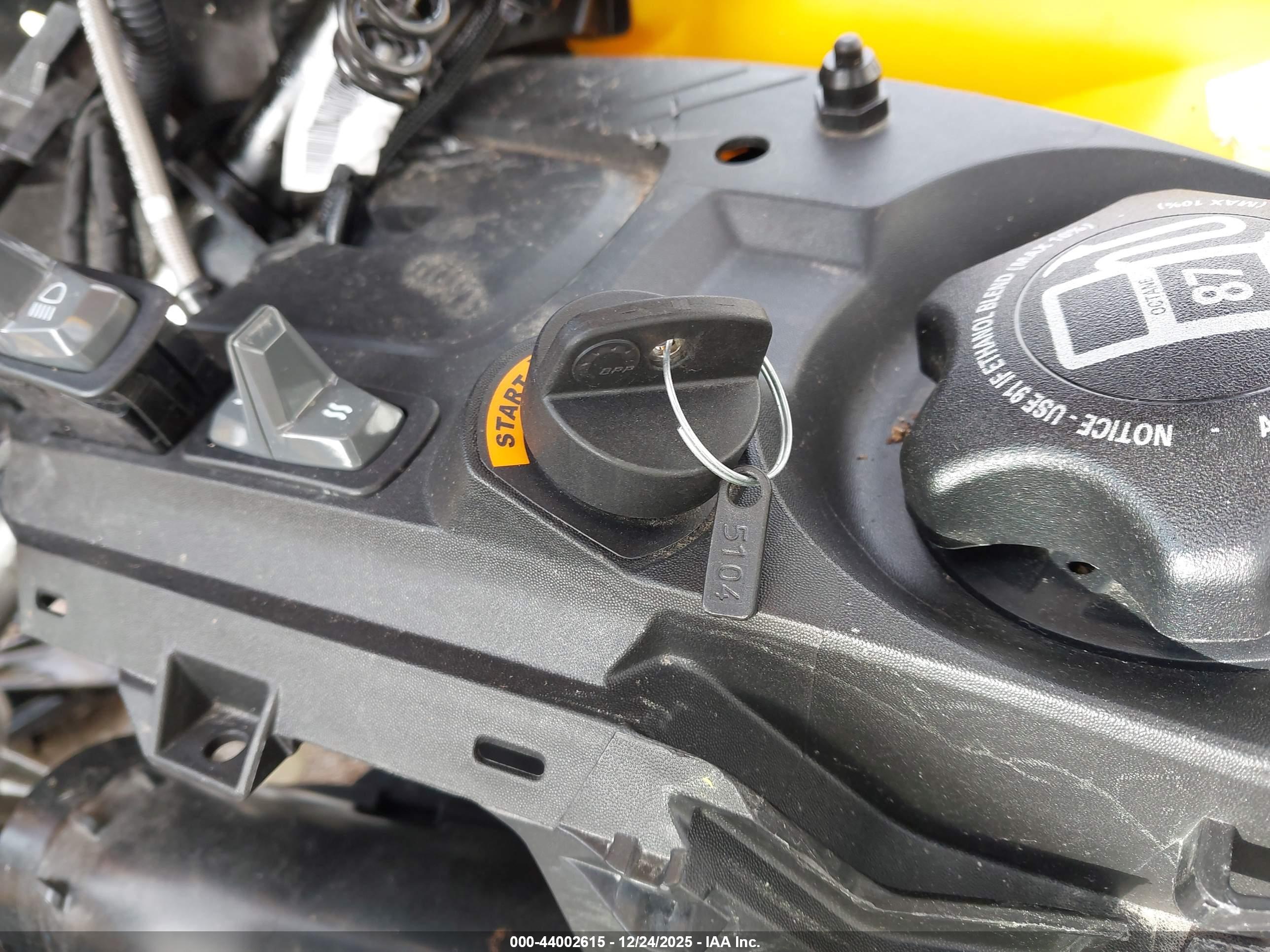 SKI-DOO MX image 11
