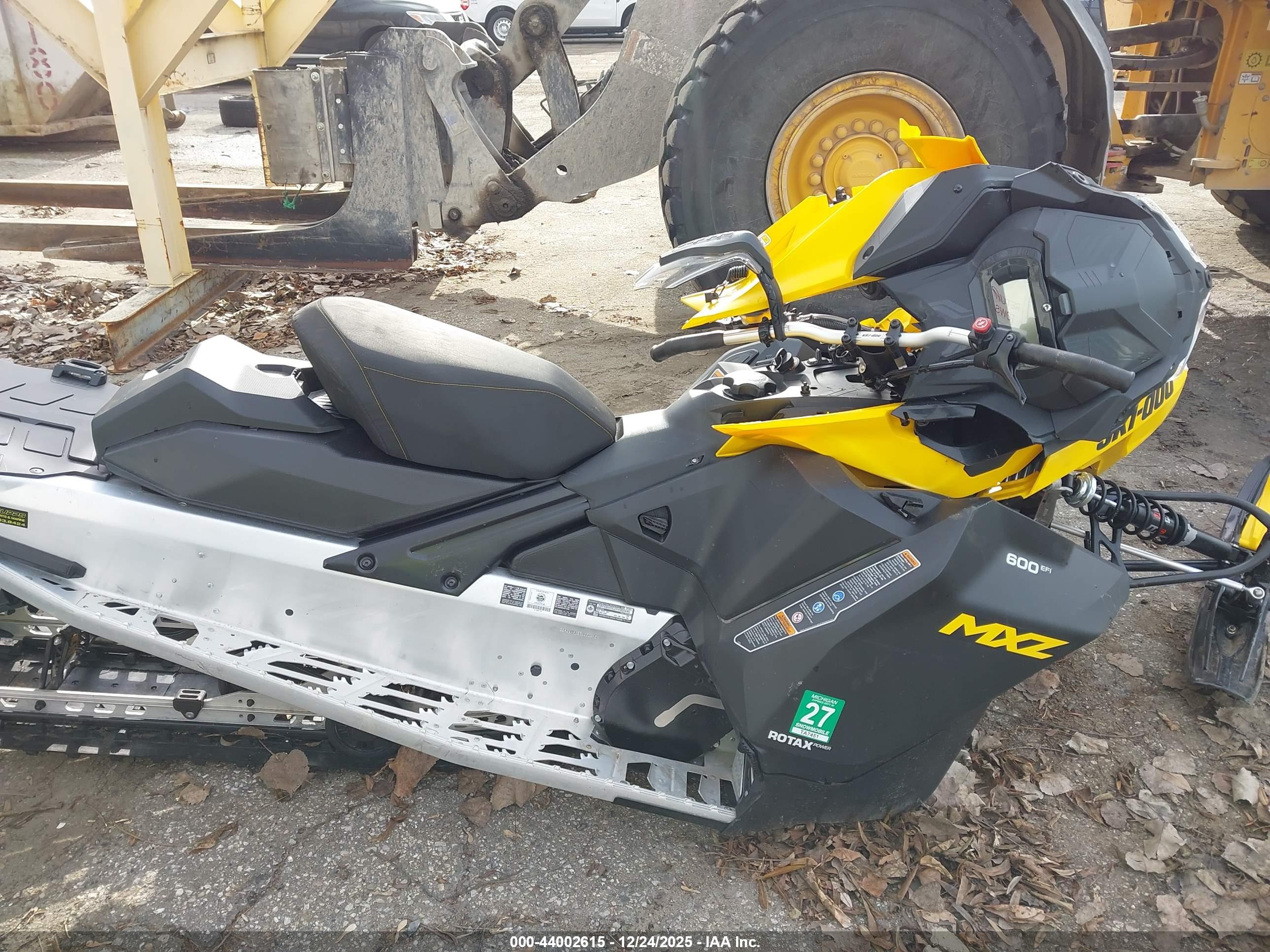 SKI-DOO MX image 5