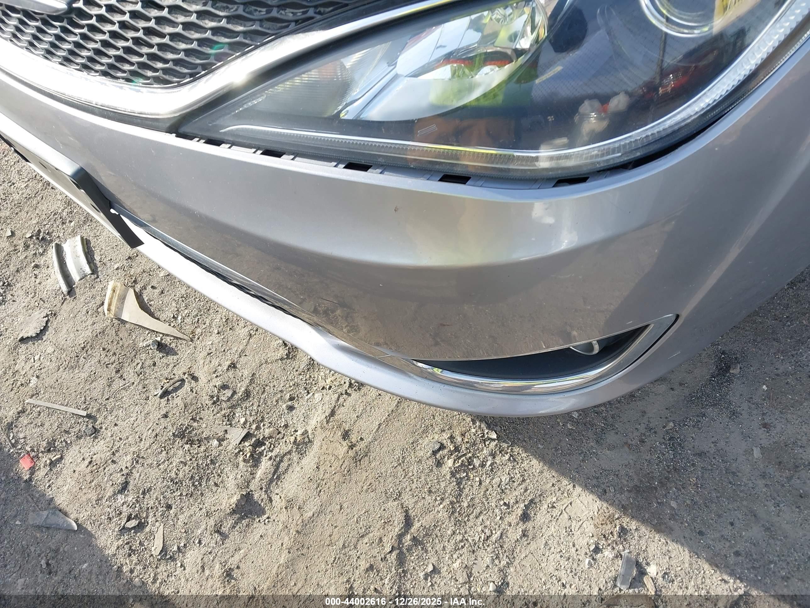 CHRYSLER PACIFICA image 6