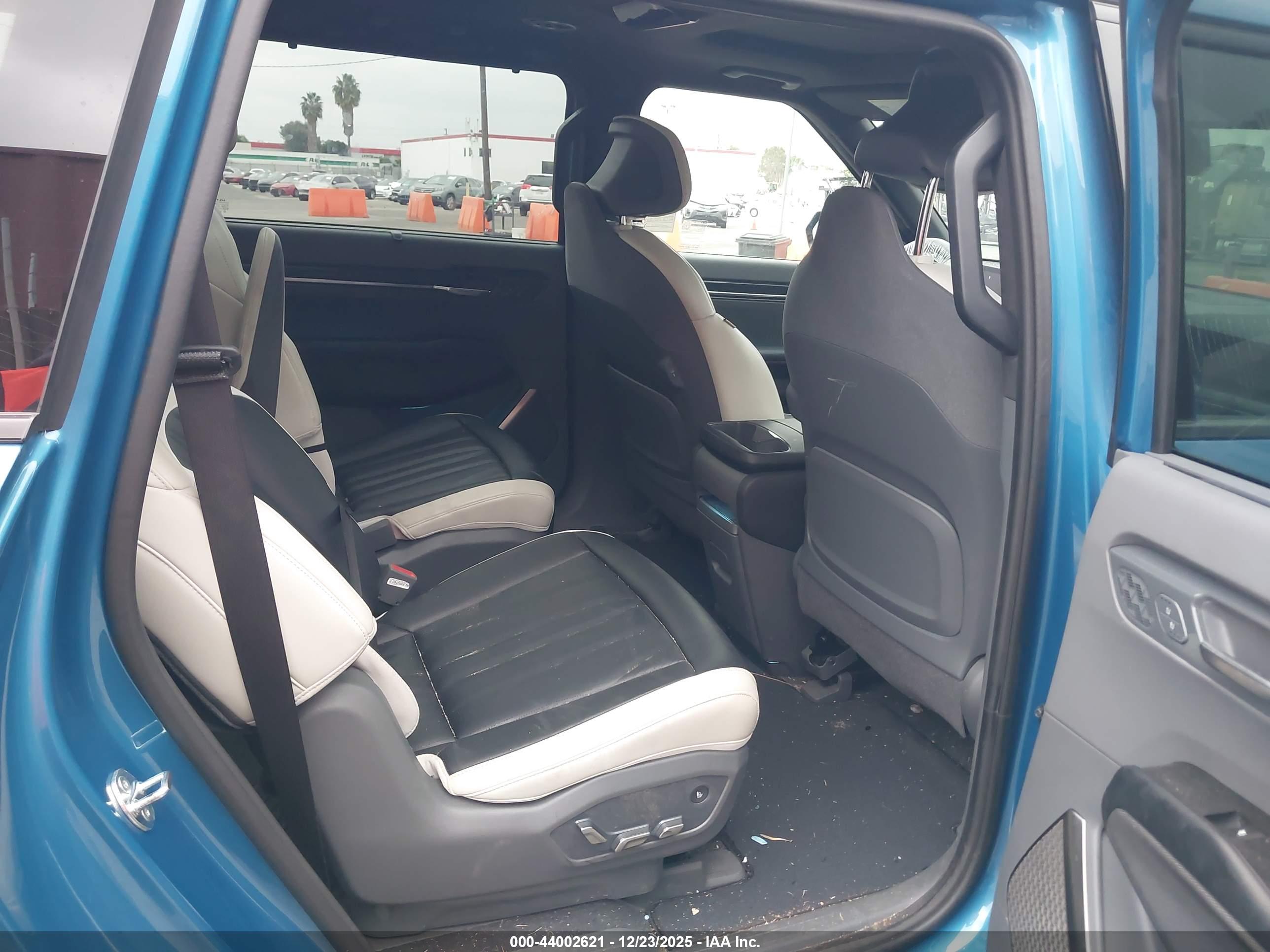 KIA EV9 image 8