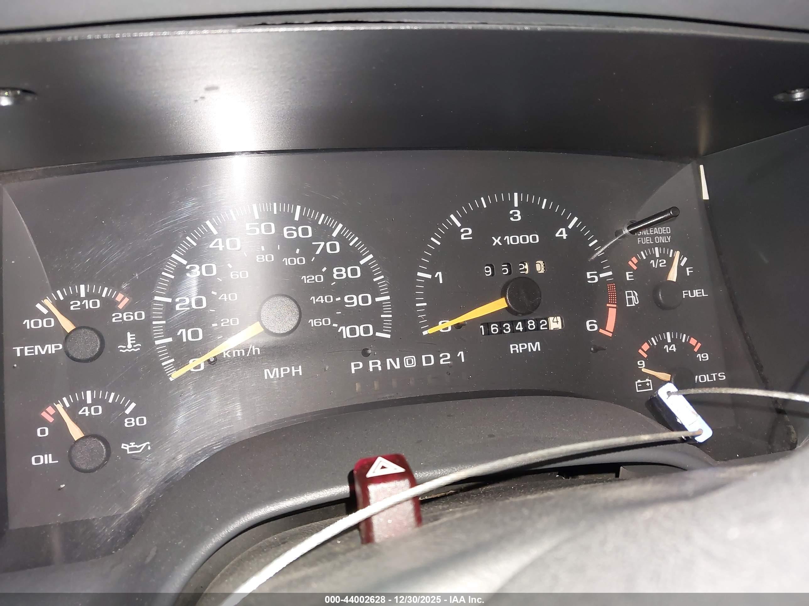 CHEVROLET BLAZER image 7