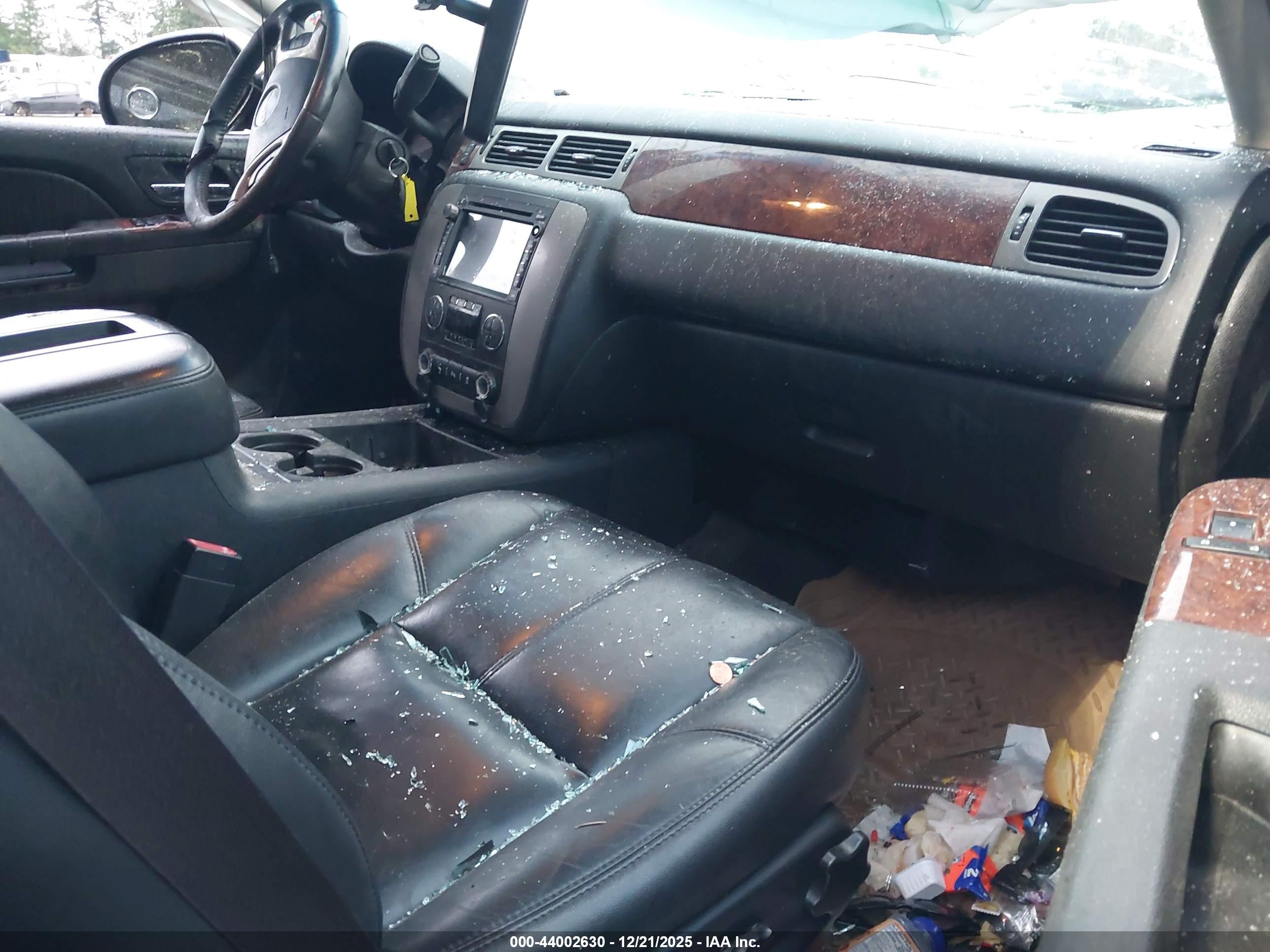 GMC YUKON image 5