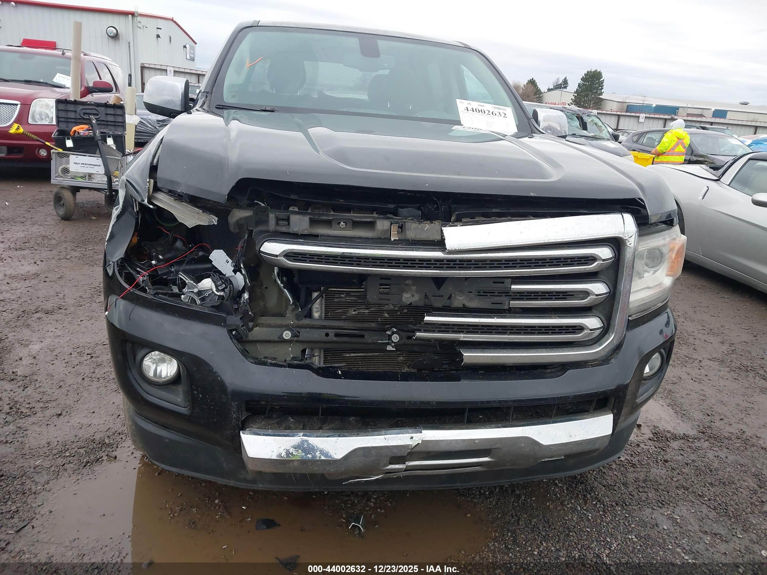 GMC CANYON image 6