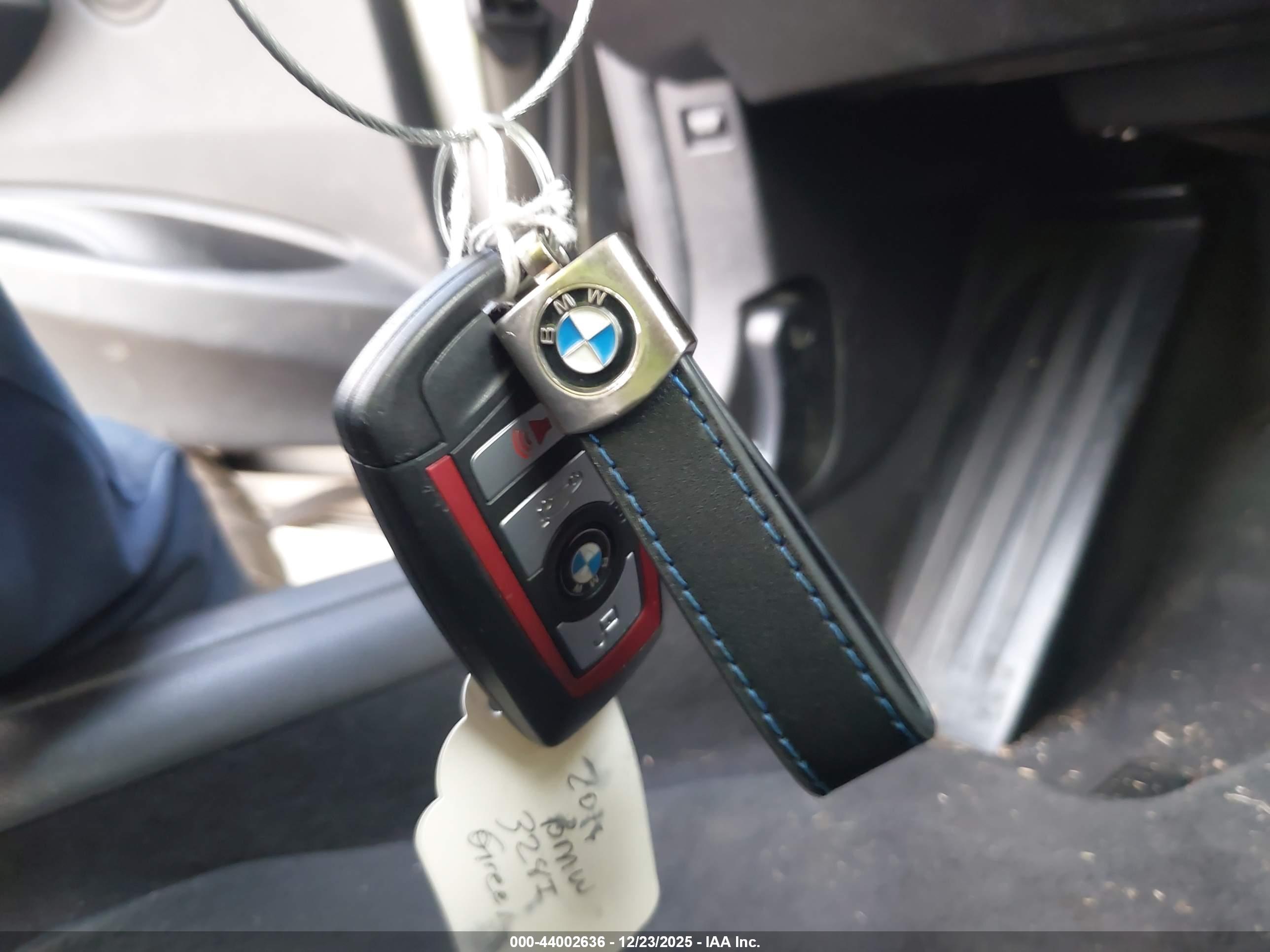 BMW 328I image 11