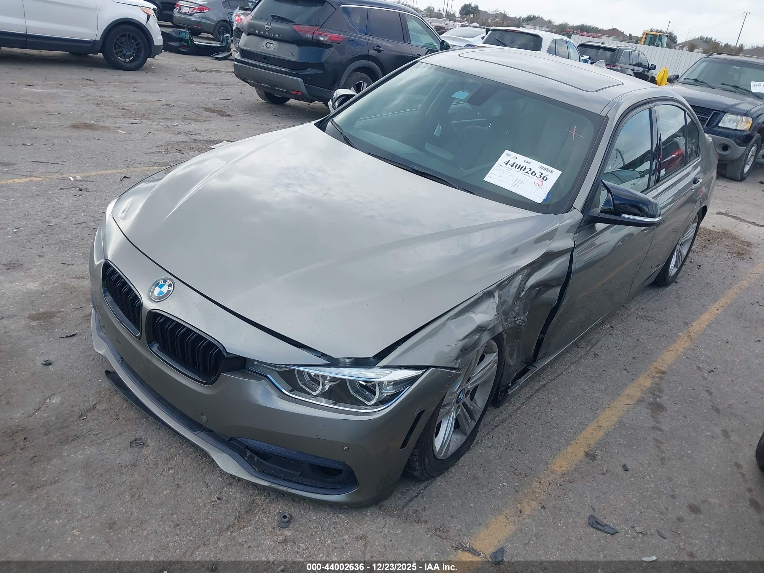 BMW 328I image 2