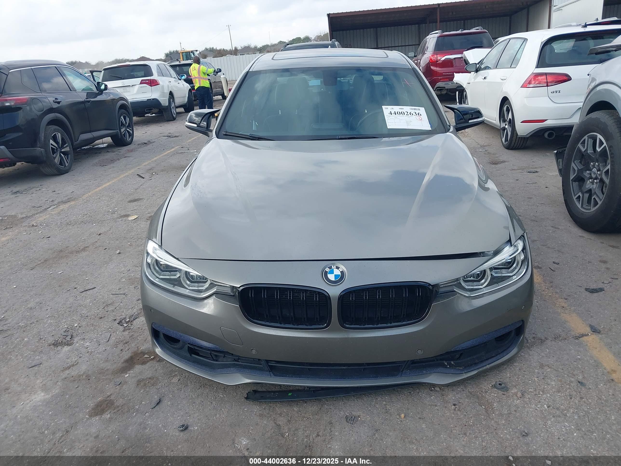 BMW 328I image 6