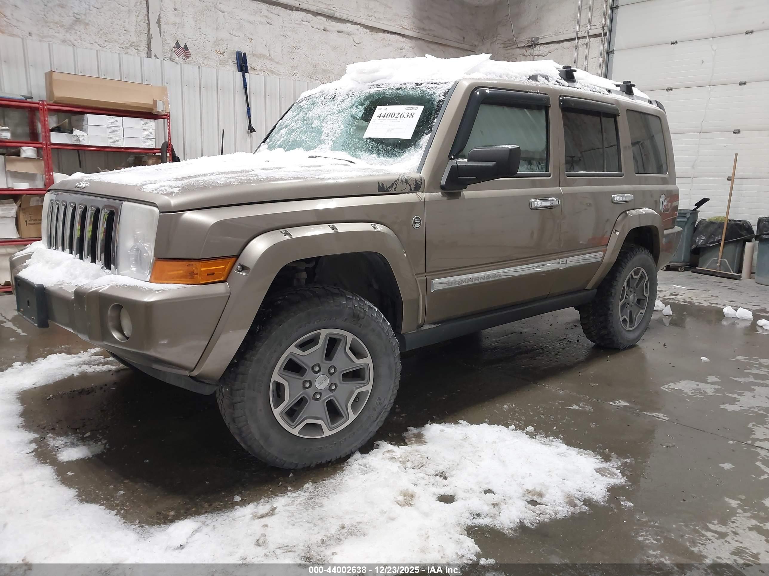 JEEP COMMANDER image 2