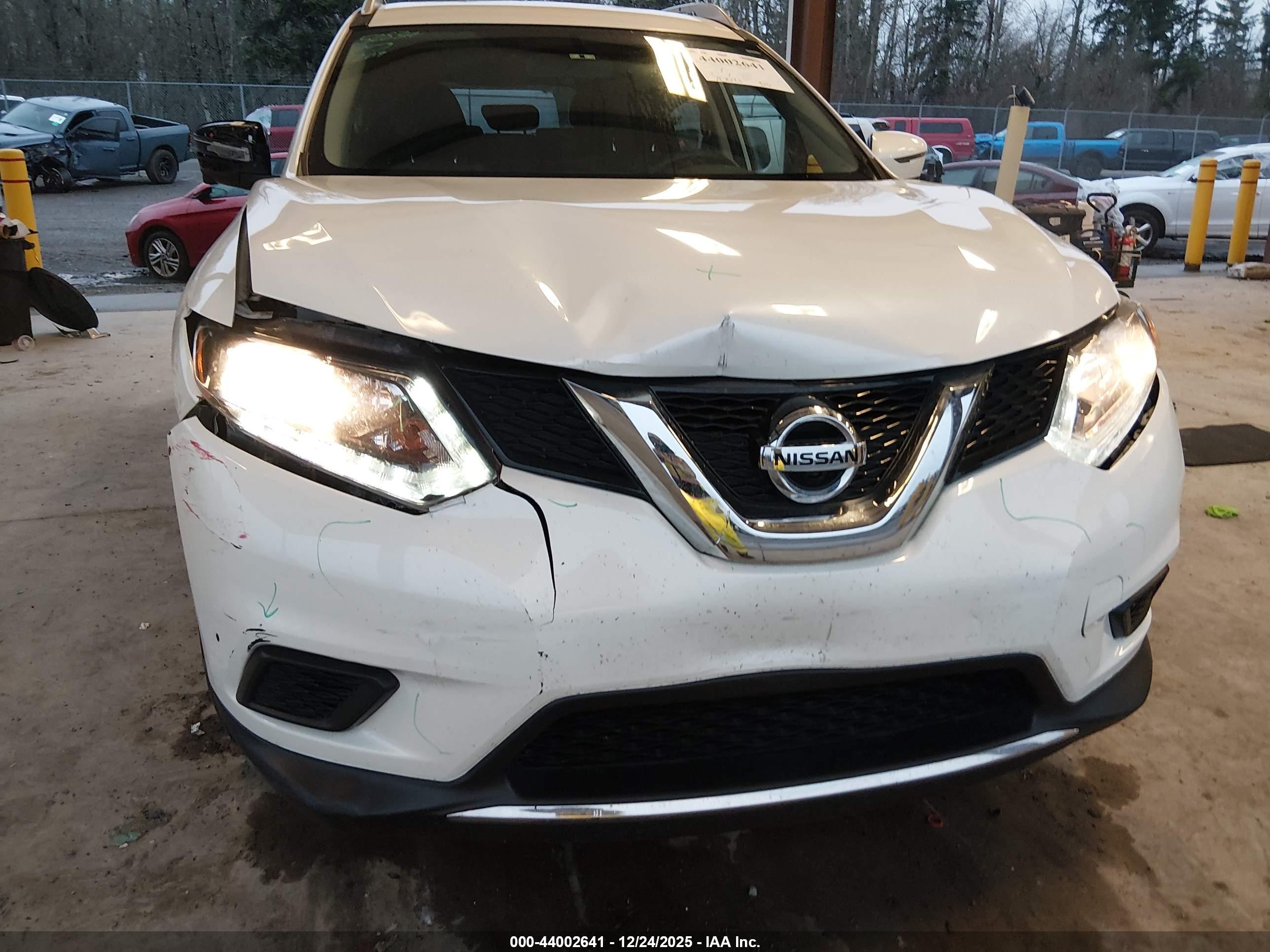 NISSAN ROGUE image 6