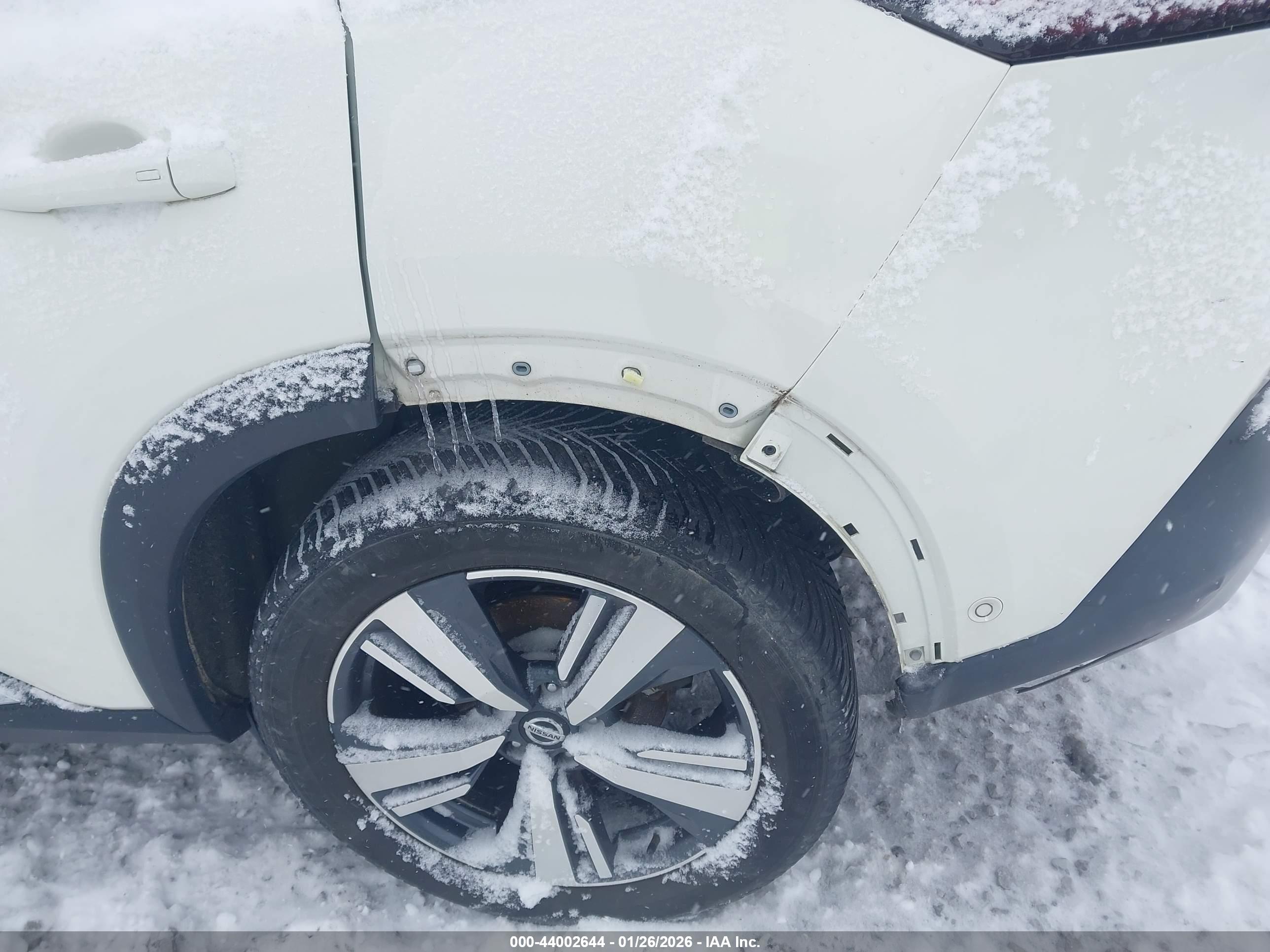 NISSAN ROGUE image 6