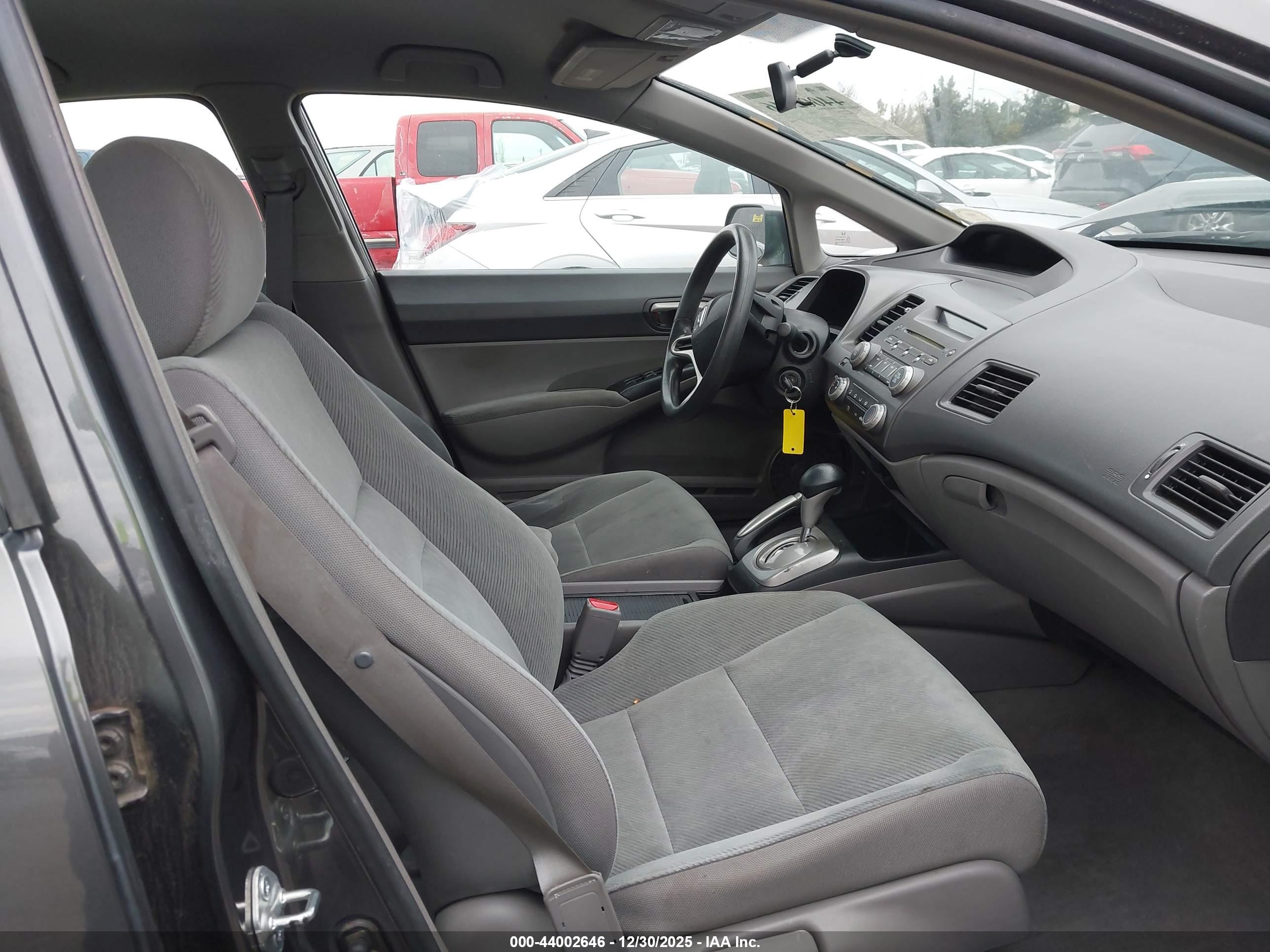 HONDA CIVIC image 5